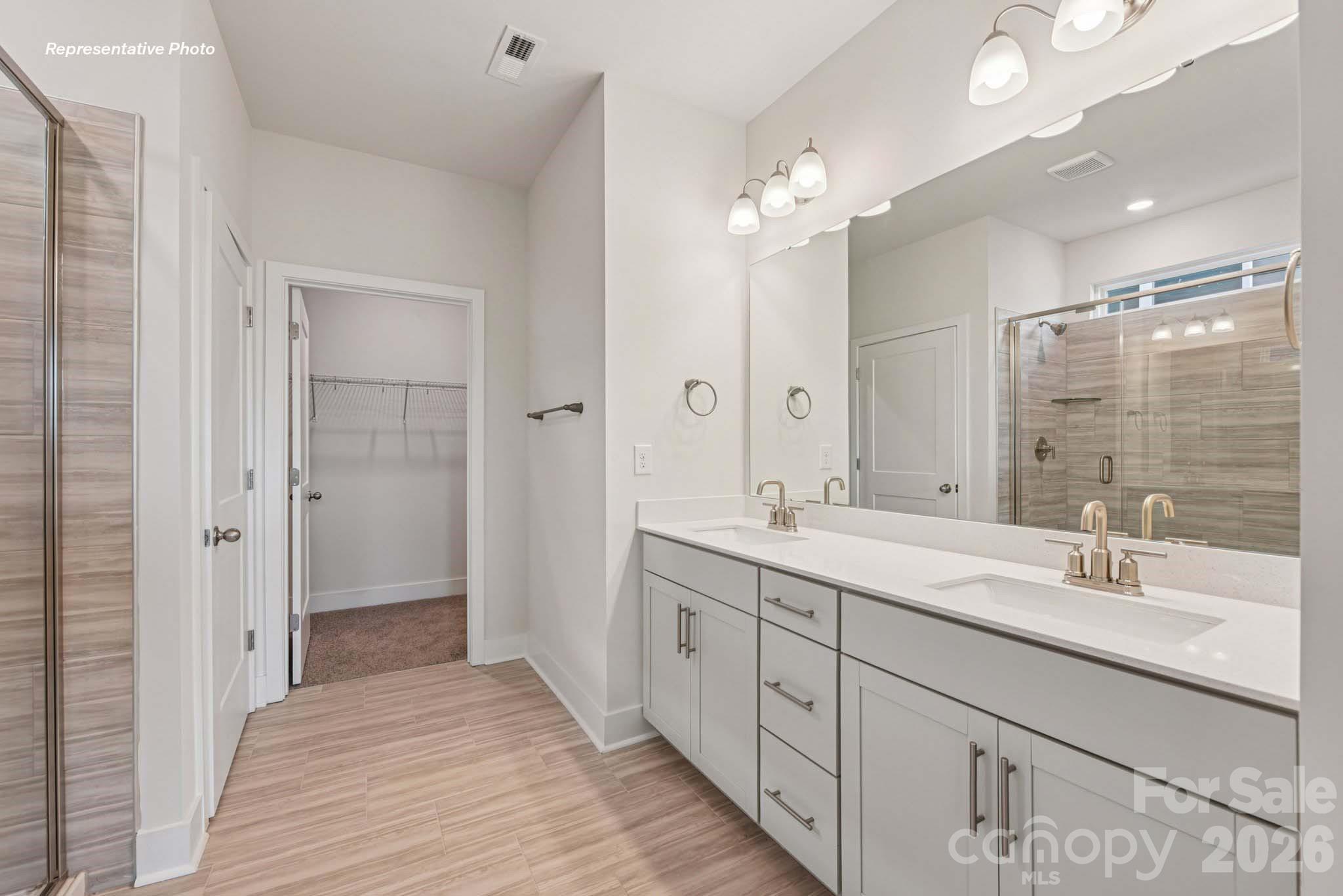 3241 Oberon Street — York