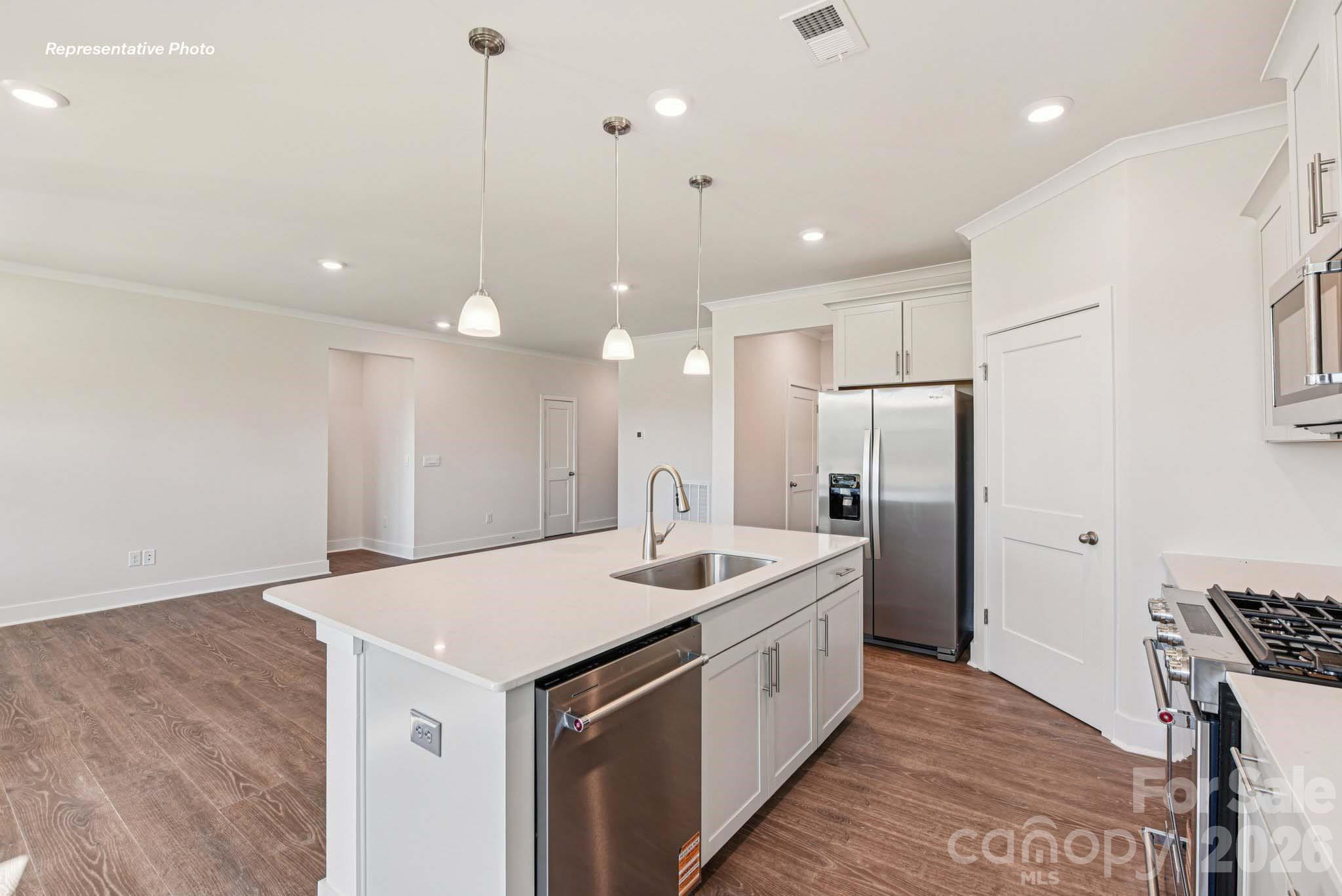 3241 Oberon Street — York
