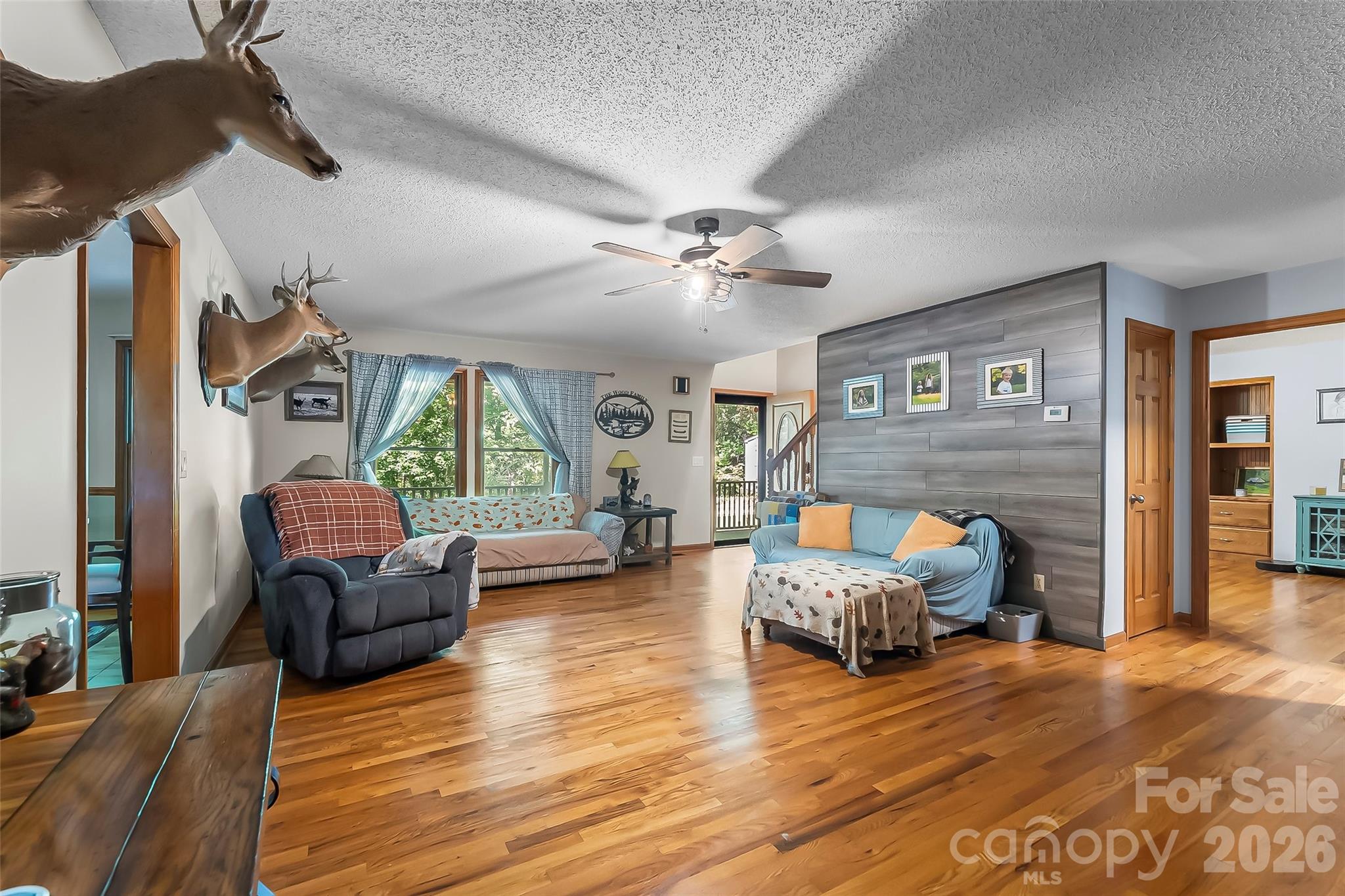 34 Lakeside Drive — Marion