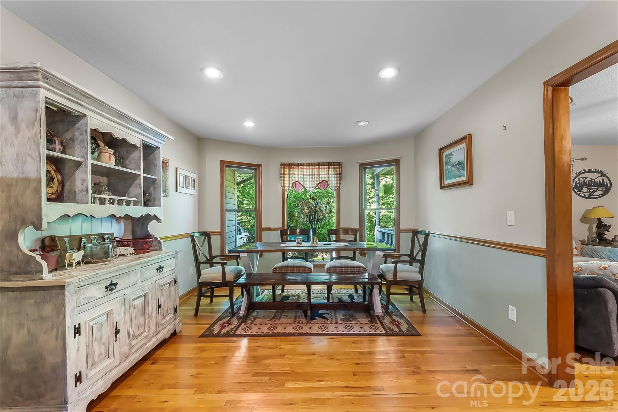34 Lakeside Drive — Marion