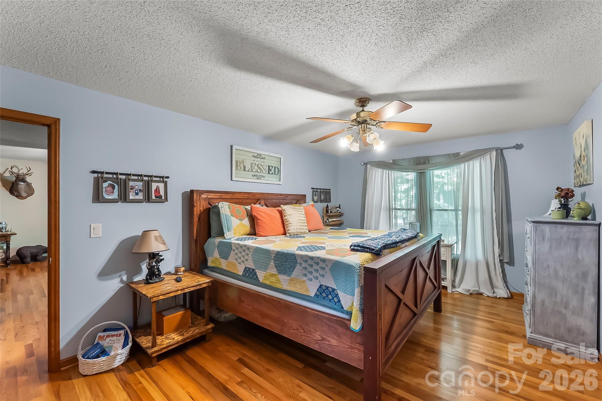 34 Lakeside Drive — Marion