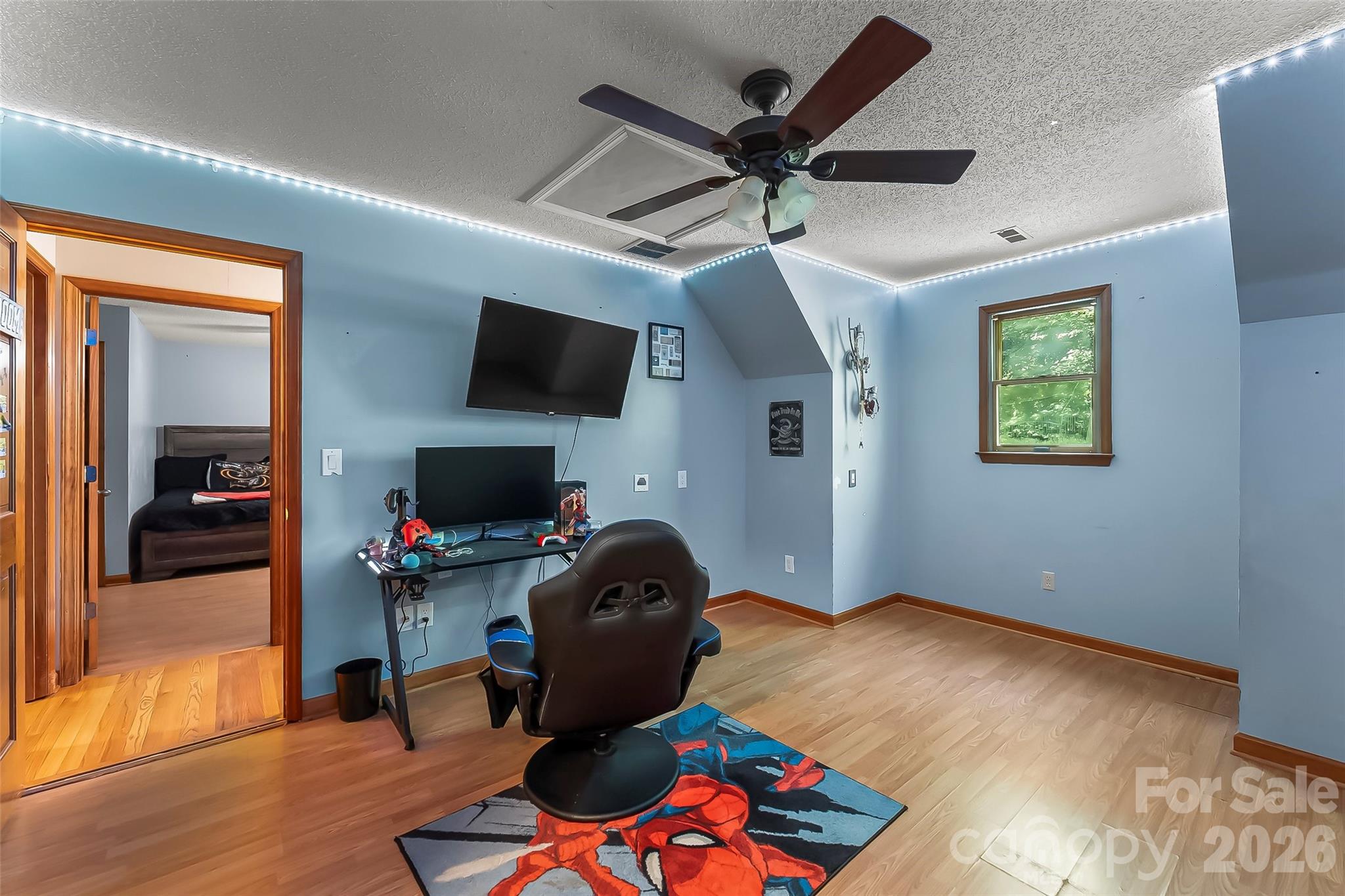 34 Lakeside Drive — Marion