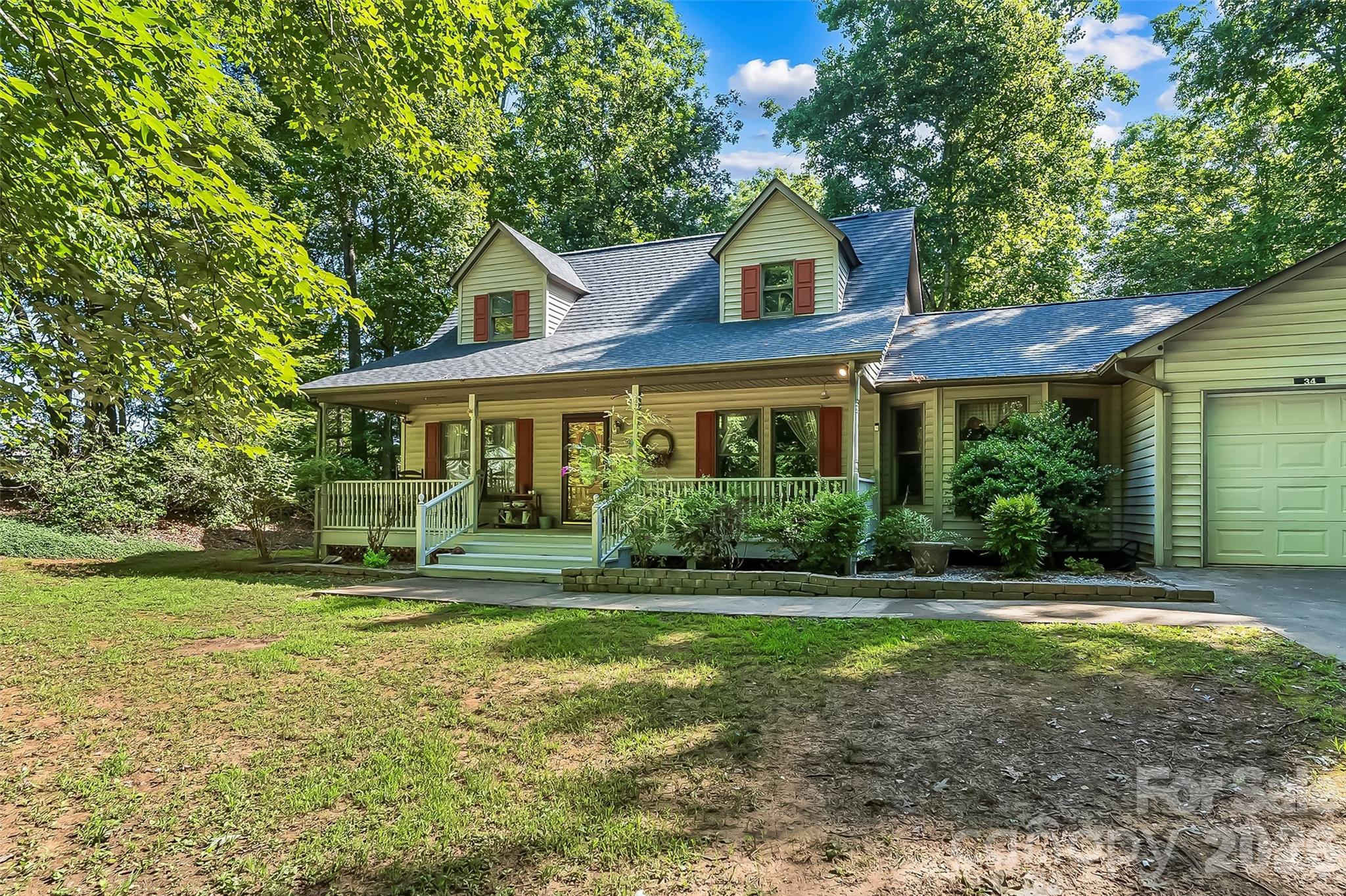 34 Lakeside Drive — Marion