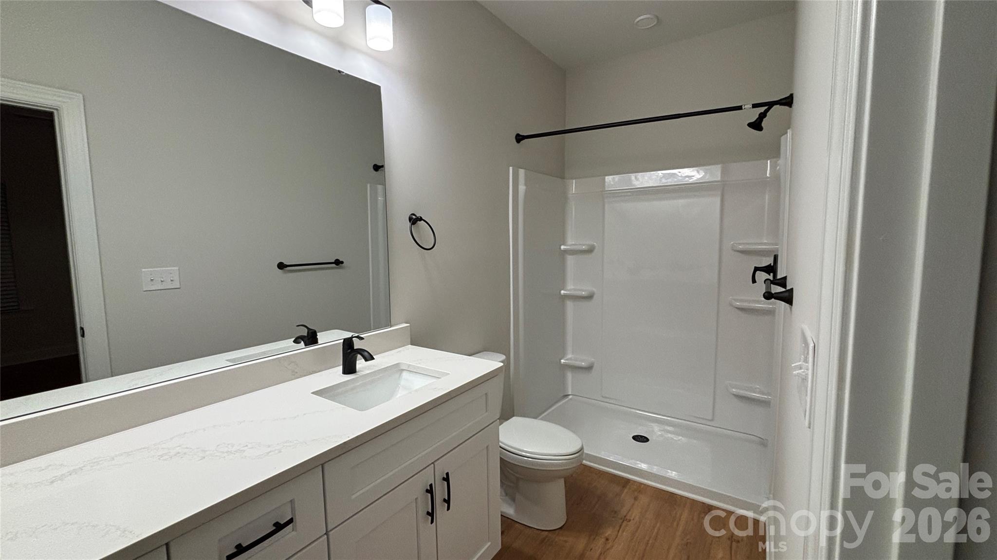 4817 Victoria Avenue — Charlotte