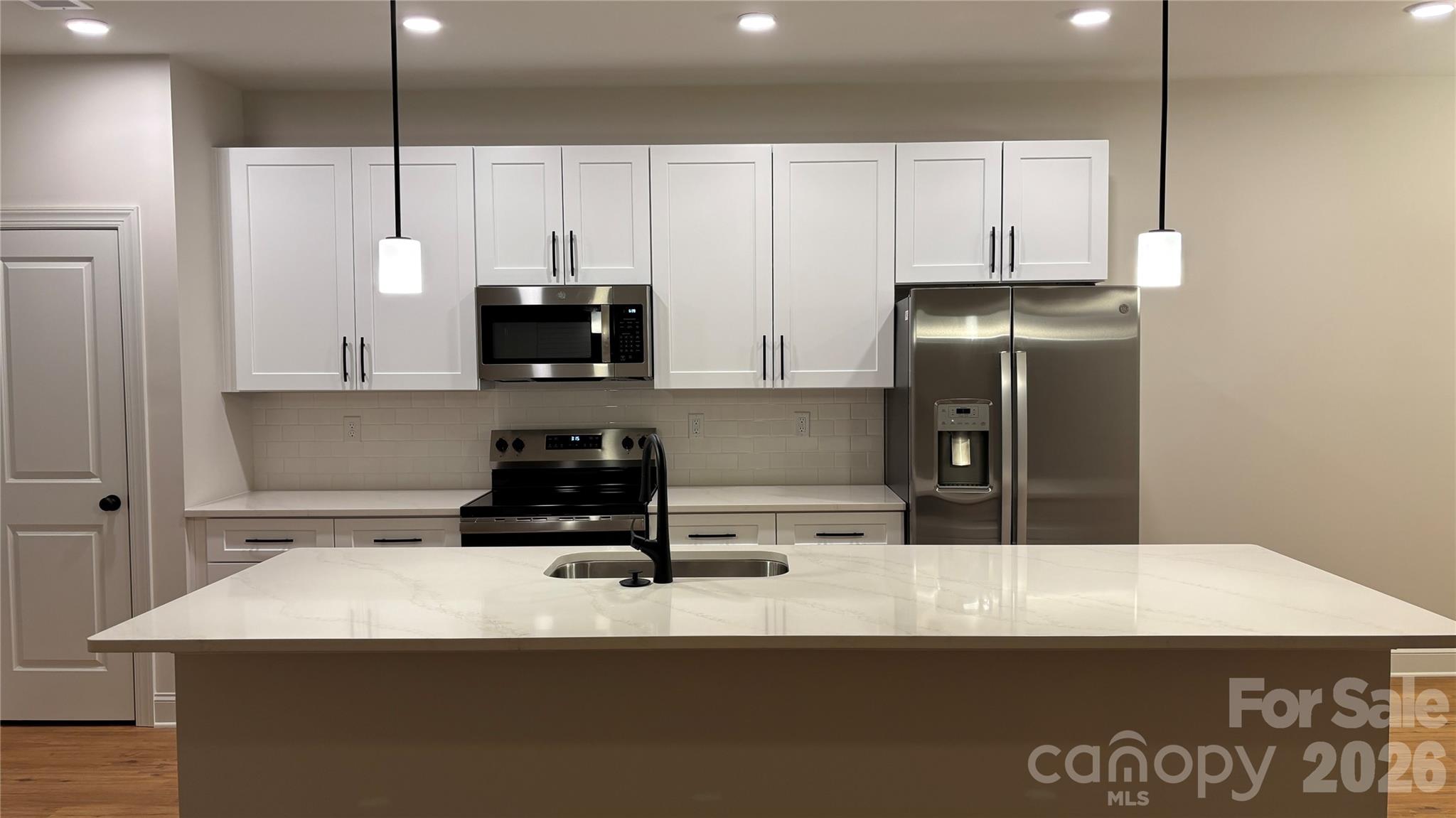 4817 Victoria Avenue — Charlotte