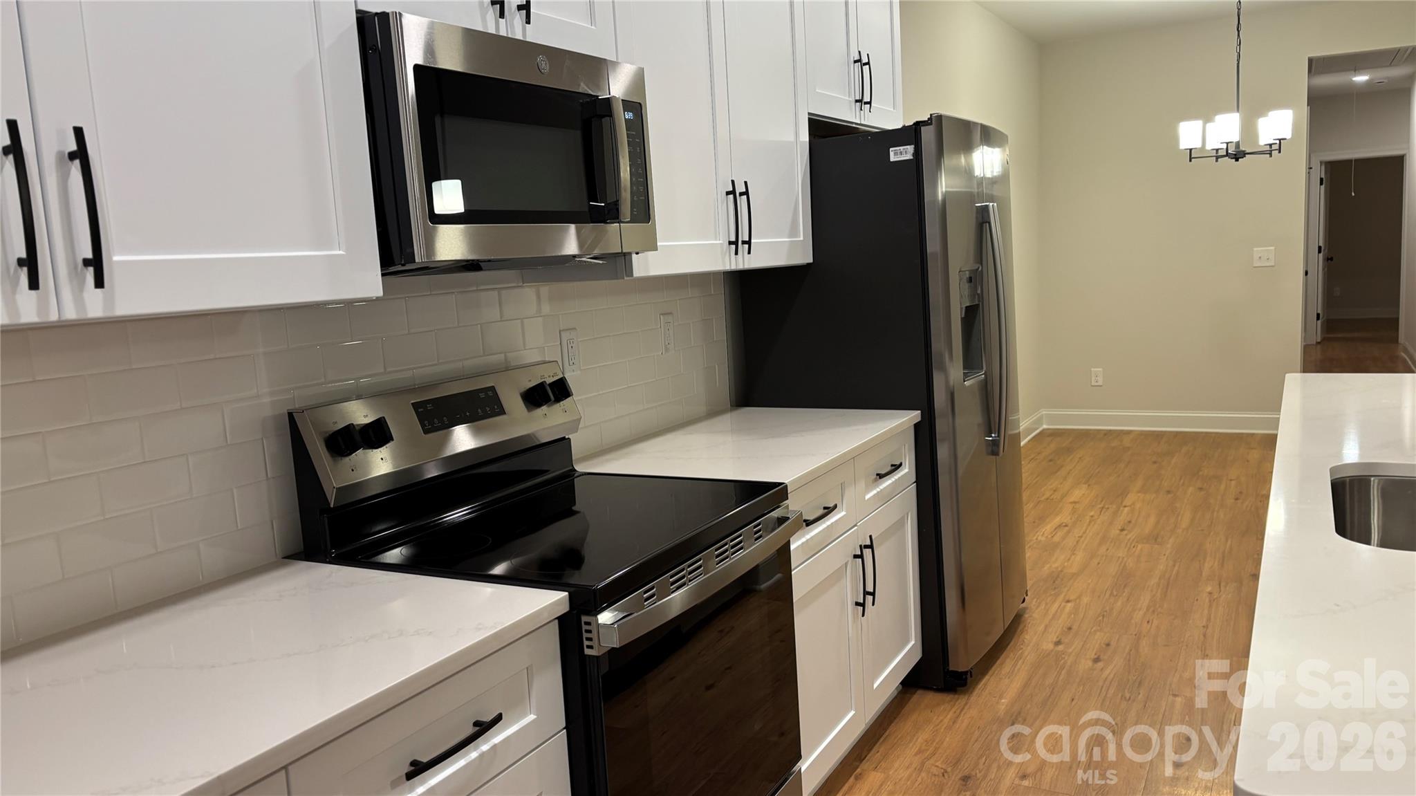 4817 Victoria Avenue — Charlotte