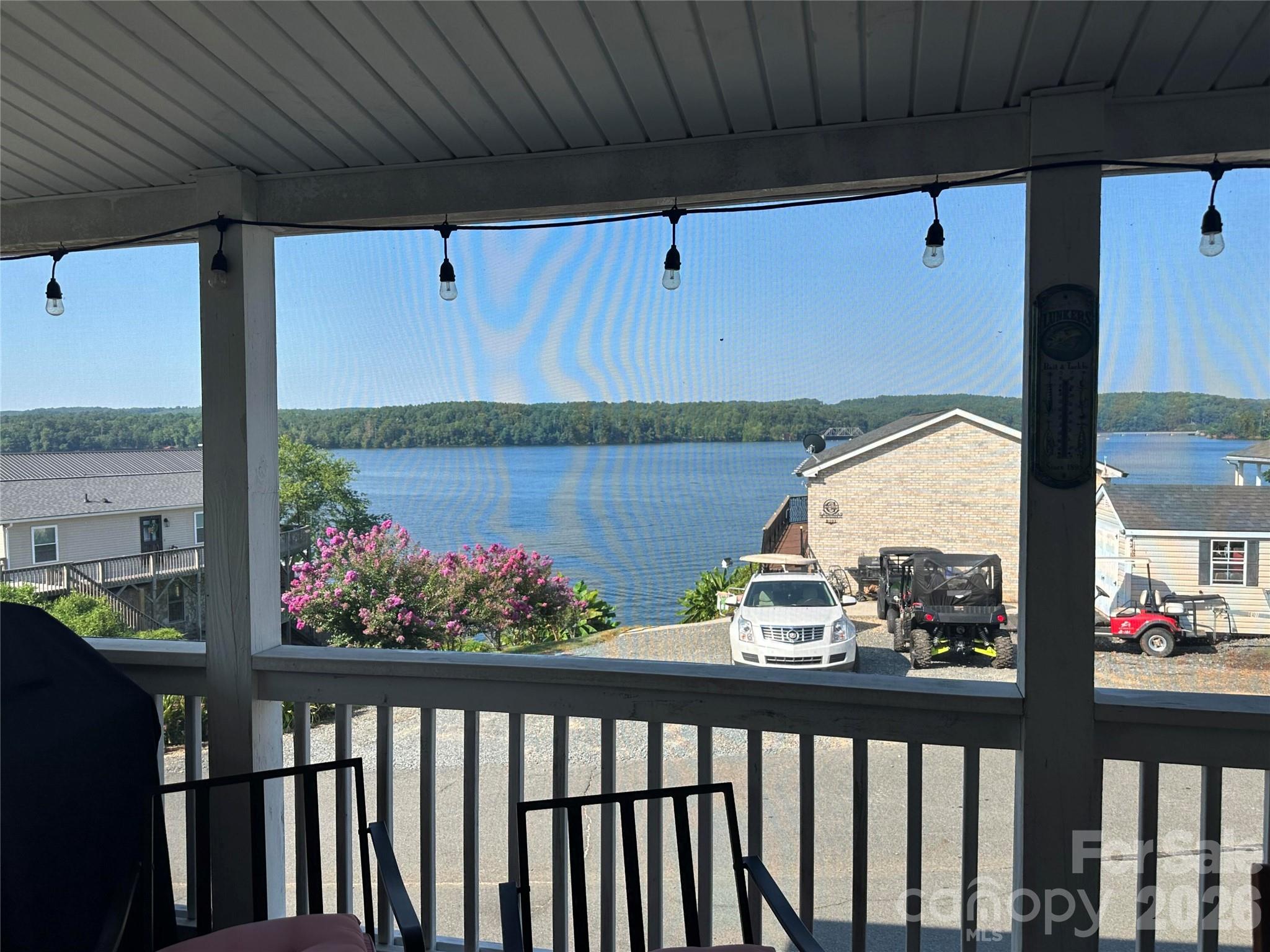 195 Grand View Drive — New London
