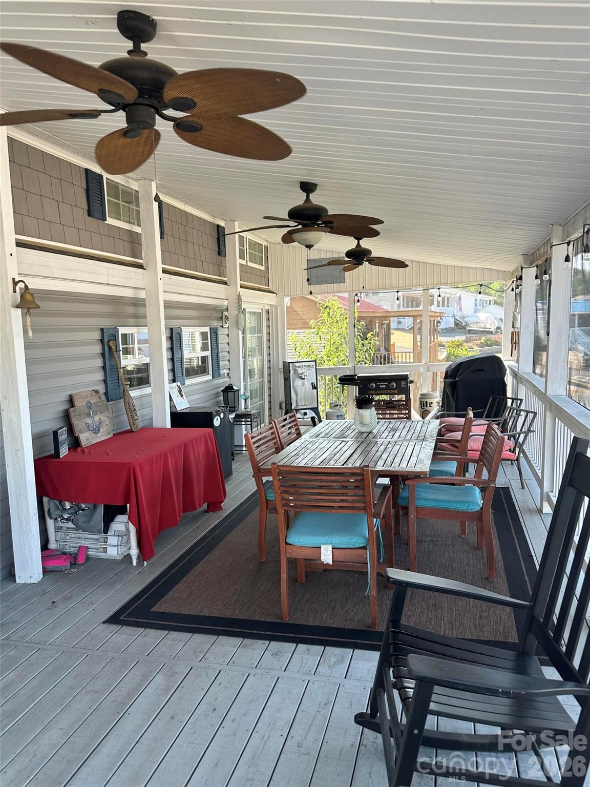 195 Grand View Drive — New London