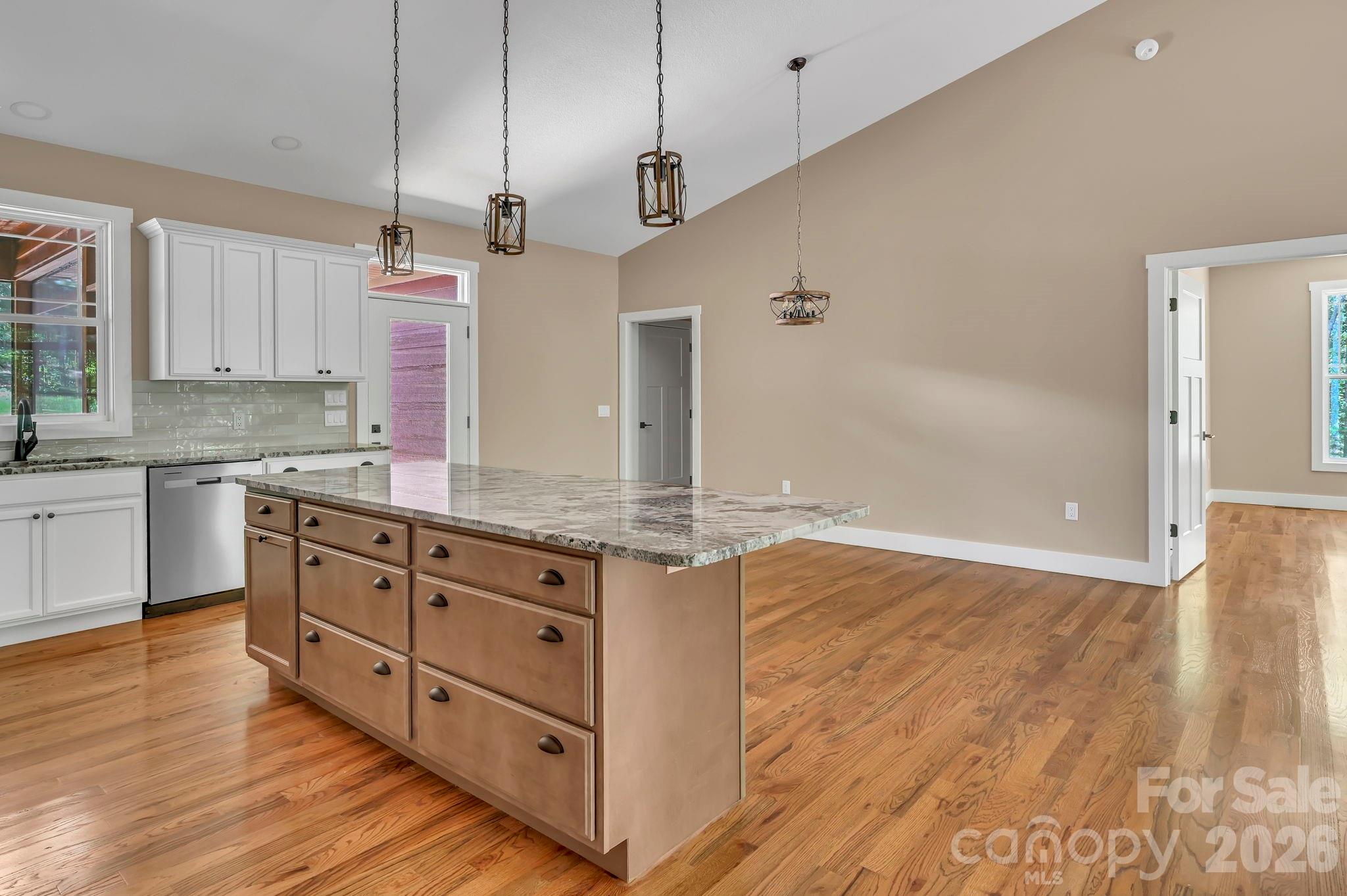 63 Abbey Lane — Hendersonville