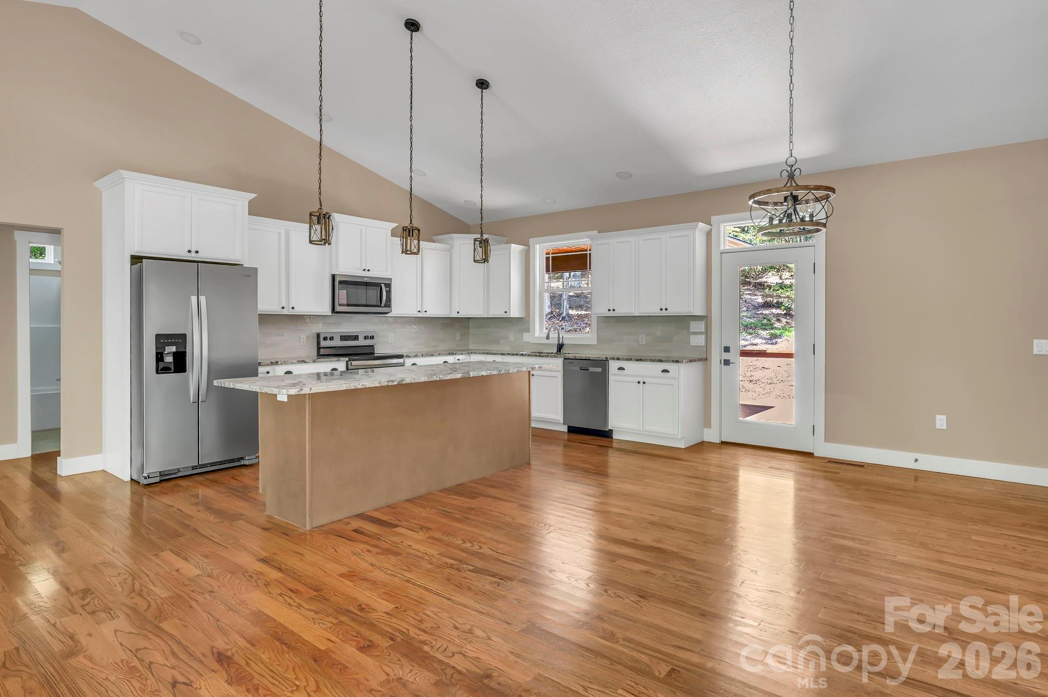 63 Abbey Lane — Hendersonville
