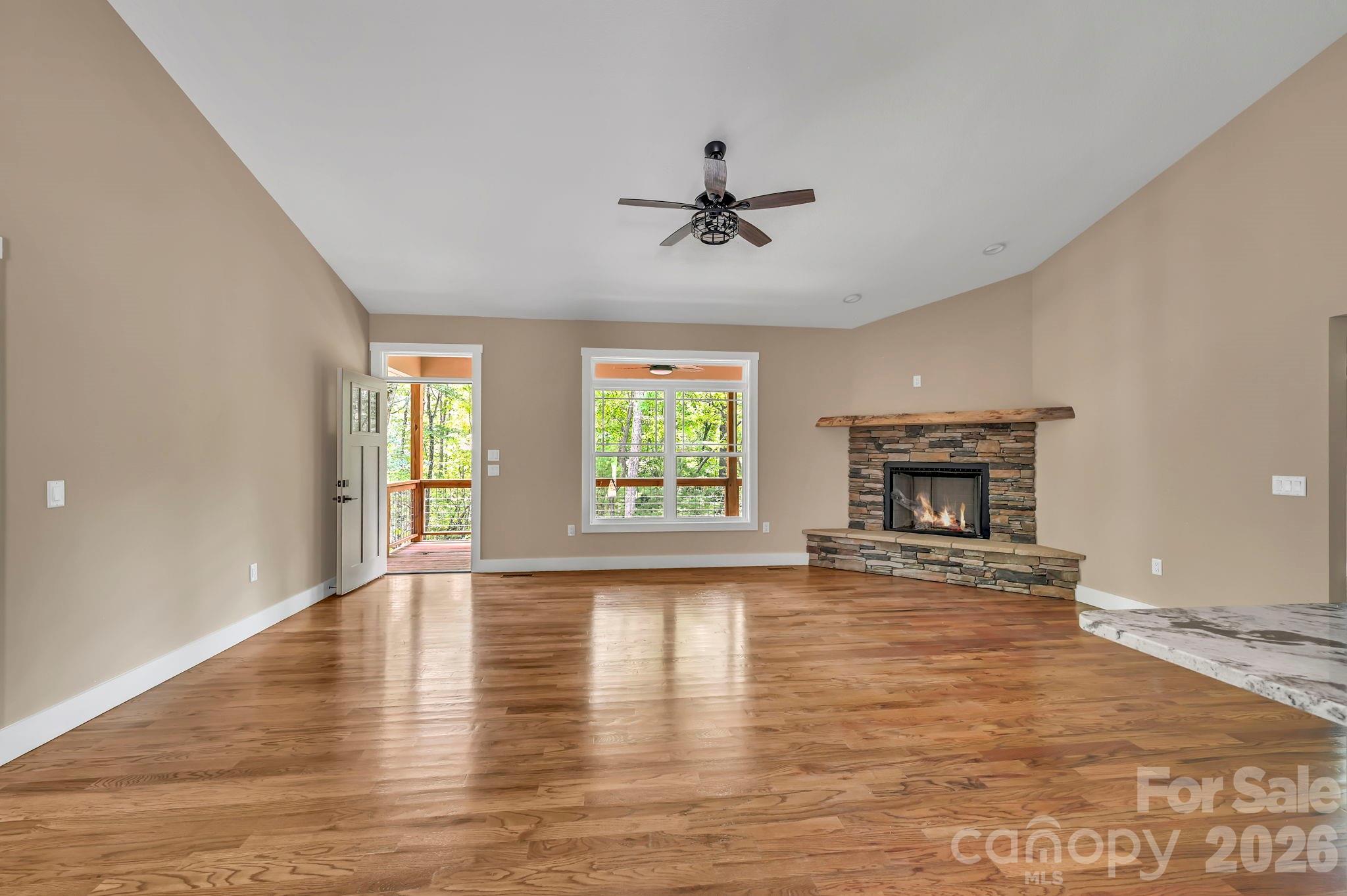 63 Abbey Lane — Hendersonville
