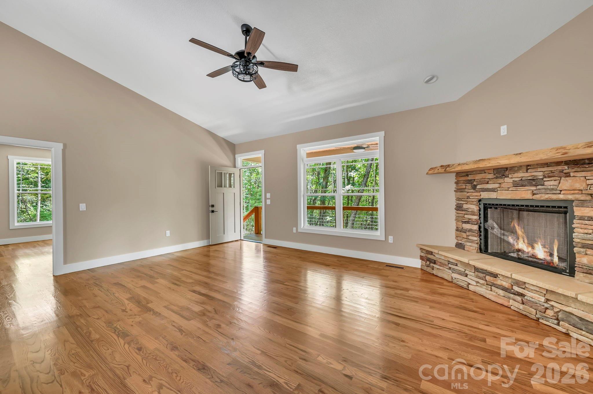 63 Abbey Lane — Hendersonville