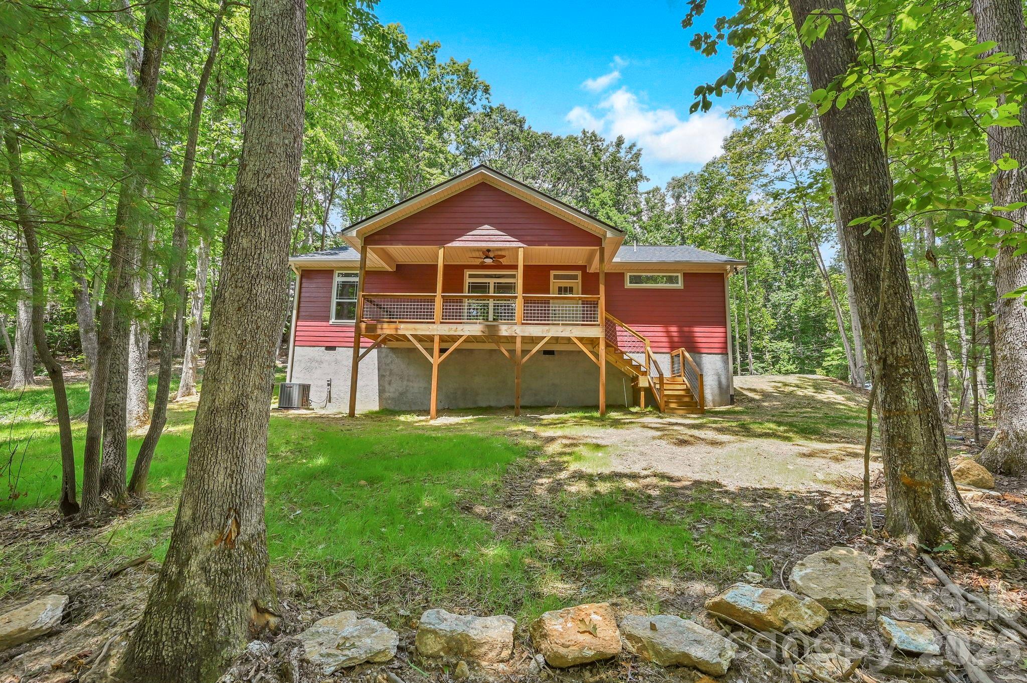 63 Abbey Lane — Hendersonville