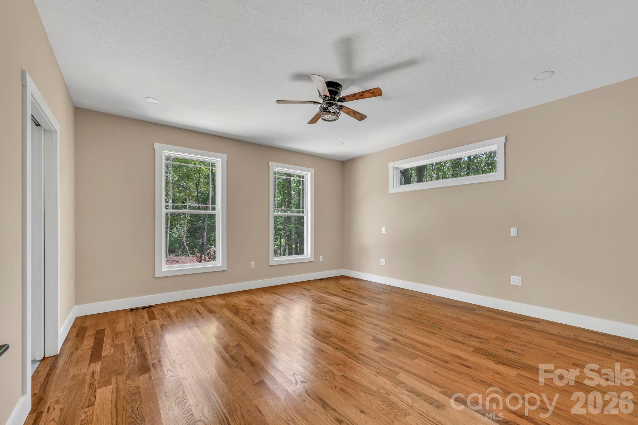 63 Abbey Lane — Hendersonville