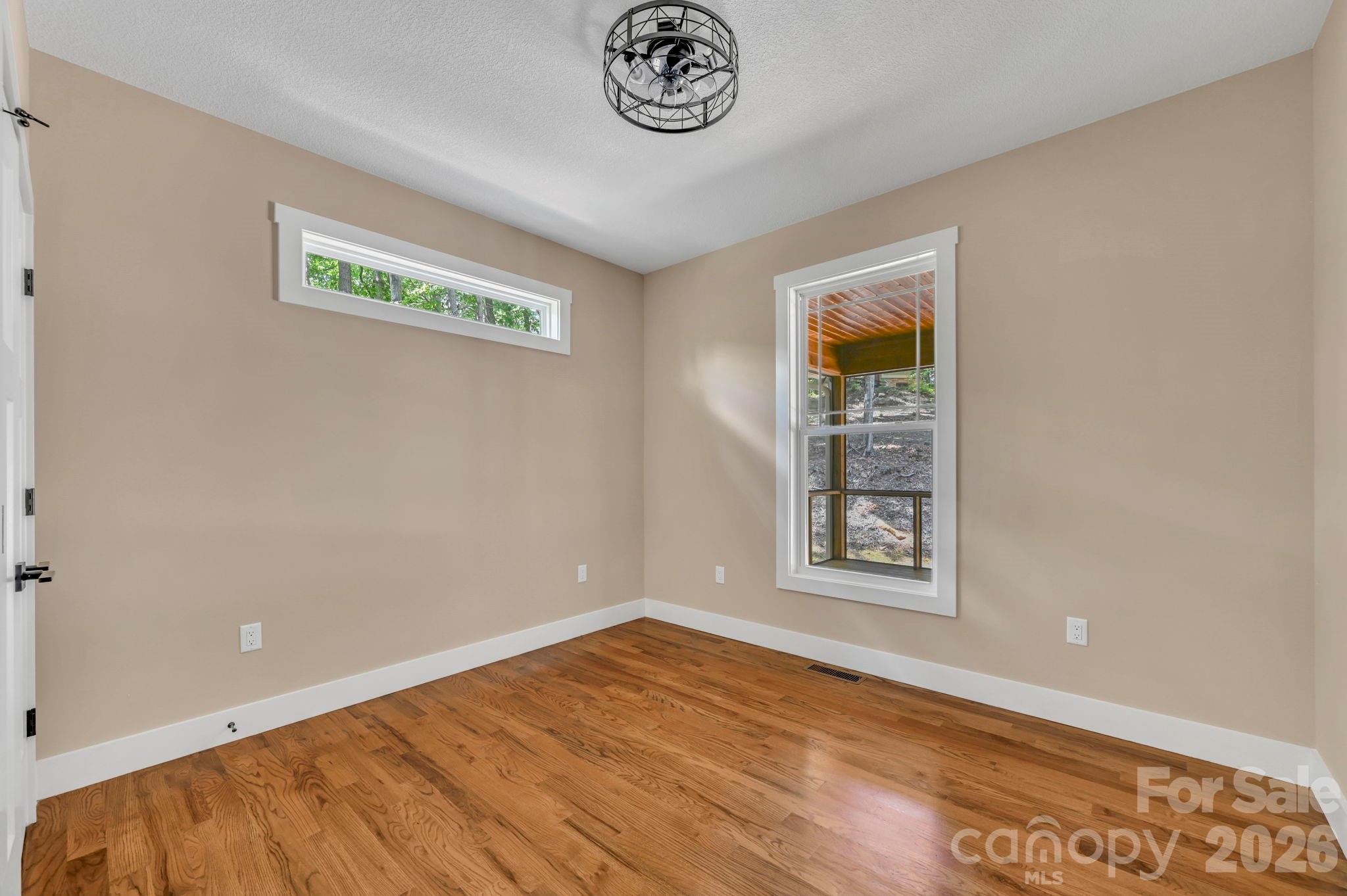 63 Abbey Lane — Hendersonville