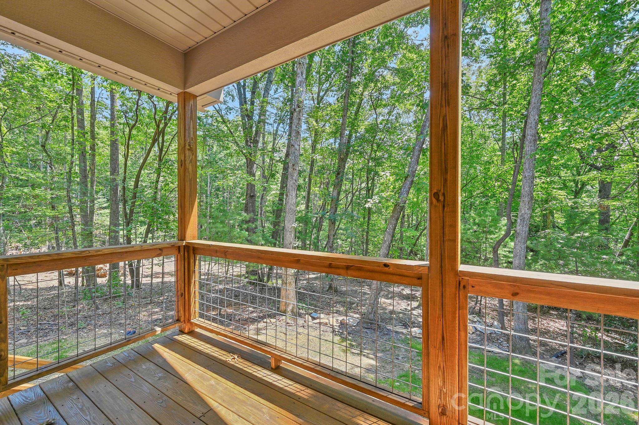 63 Abbey Lane — Hendersonville