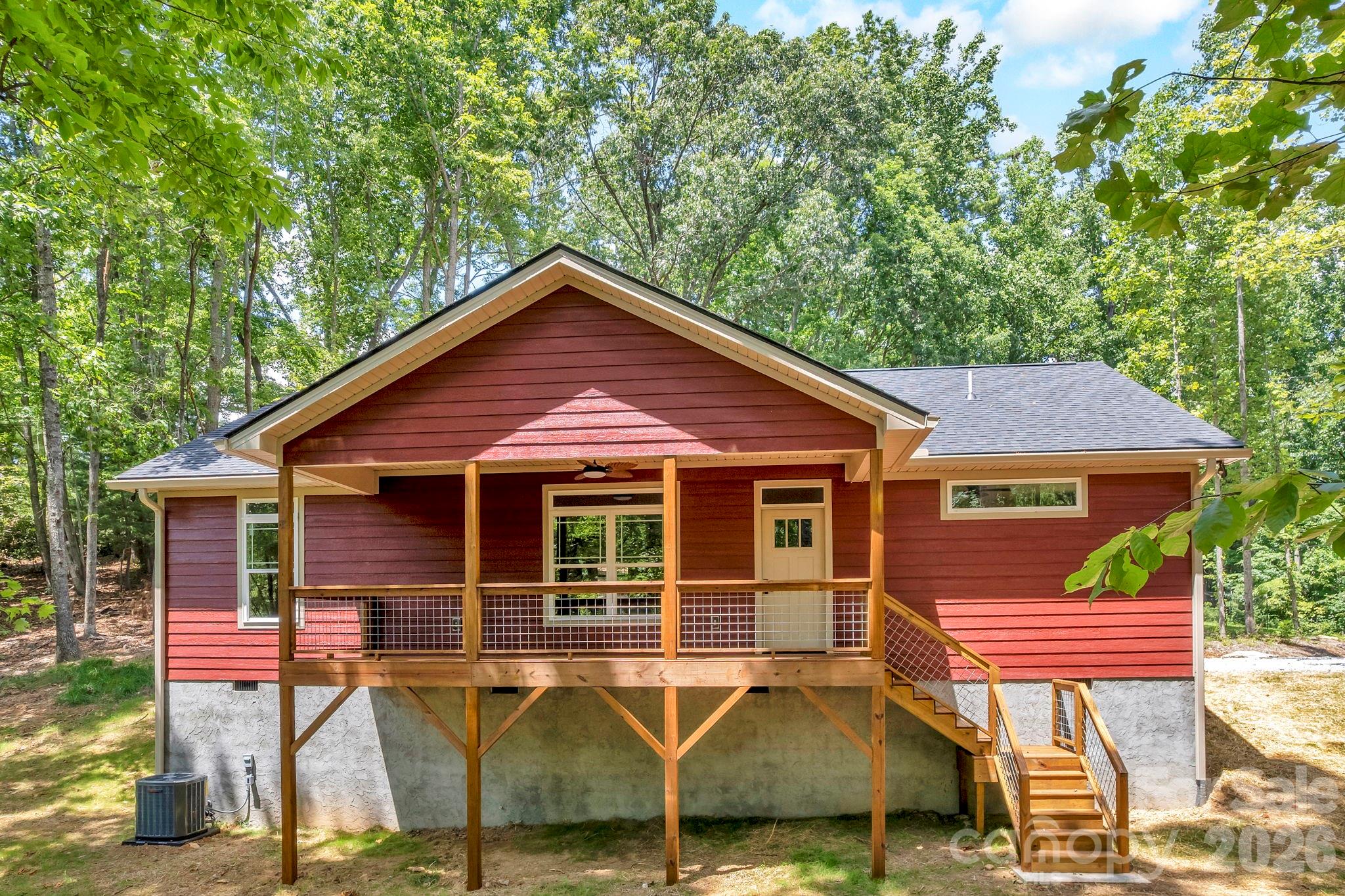 63 Abbey Lane — Hendersonville