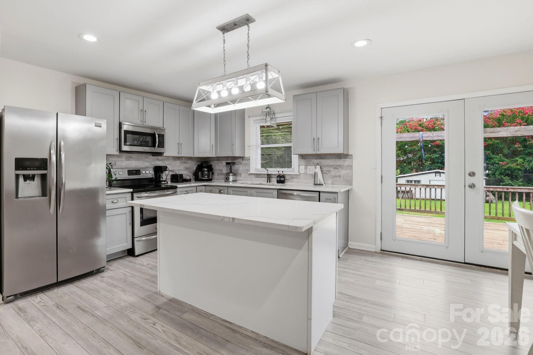 131 Midwood Lane — Belmont