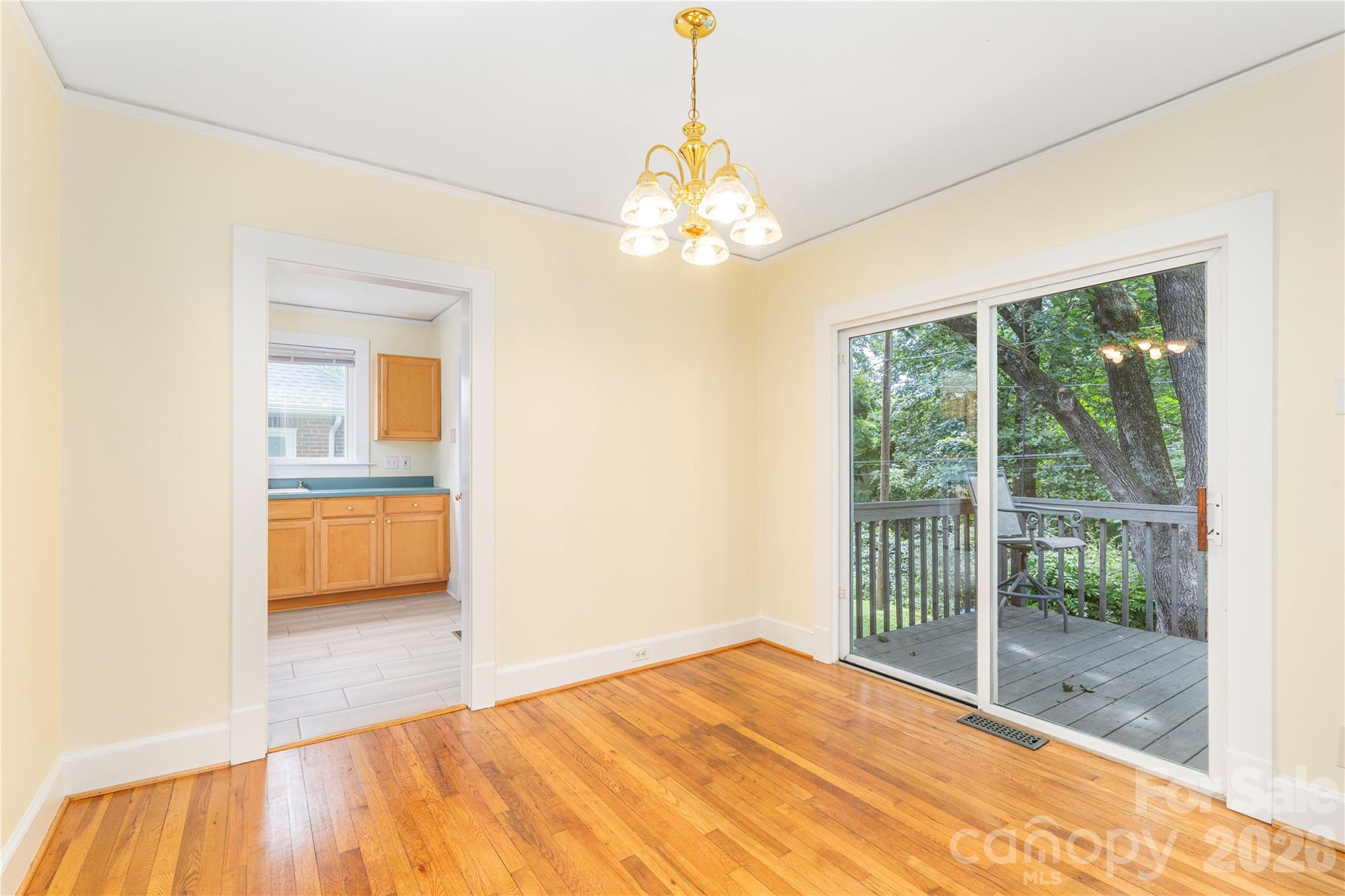 3 Enka Oak Street — Candler