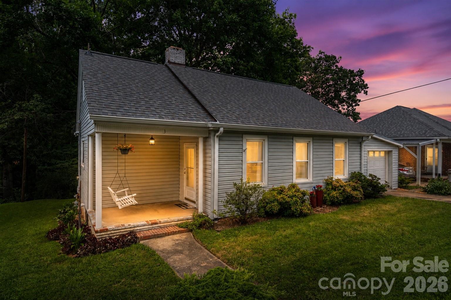 3 Enka Oak Street — Candler