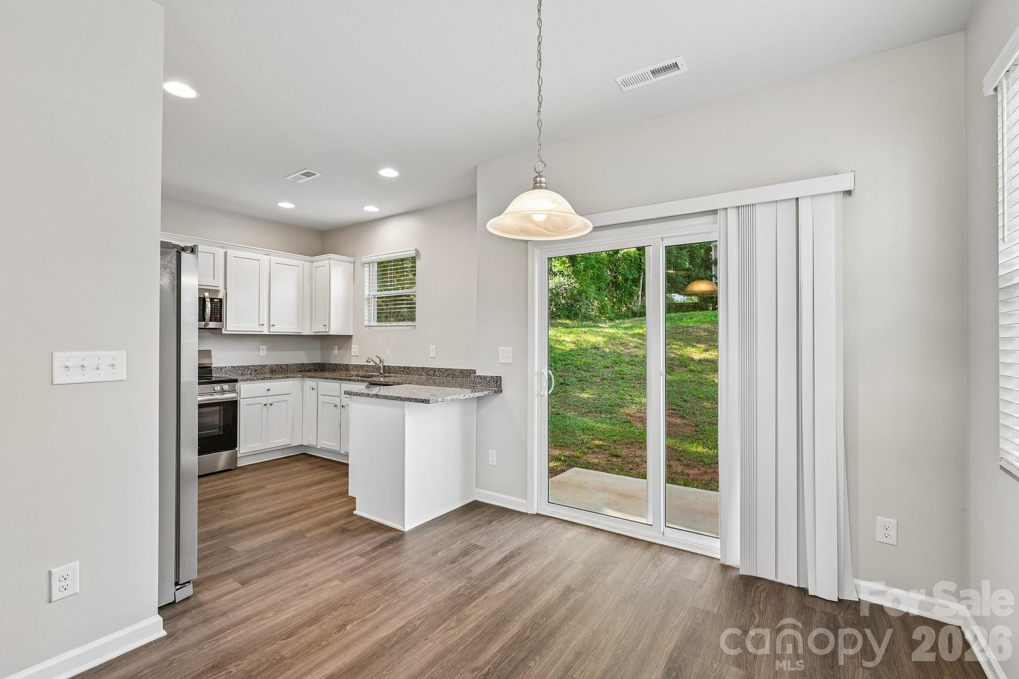 231 W Grover Street — Shelby