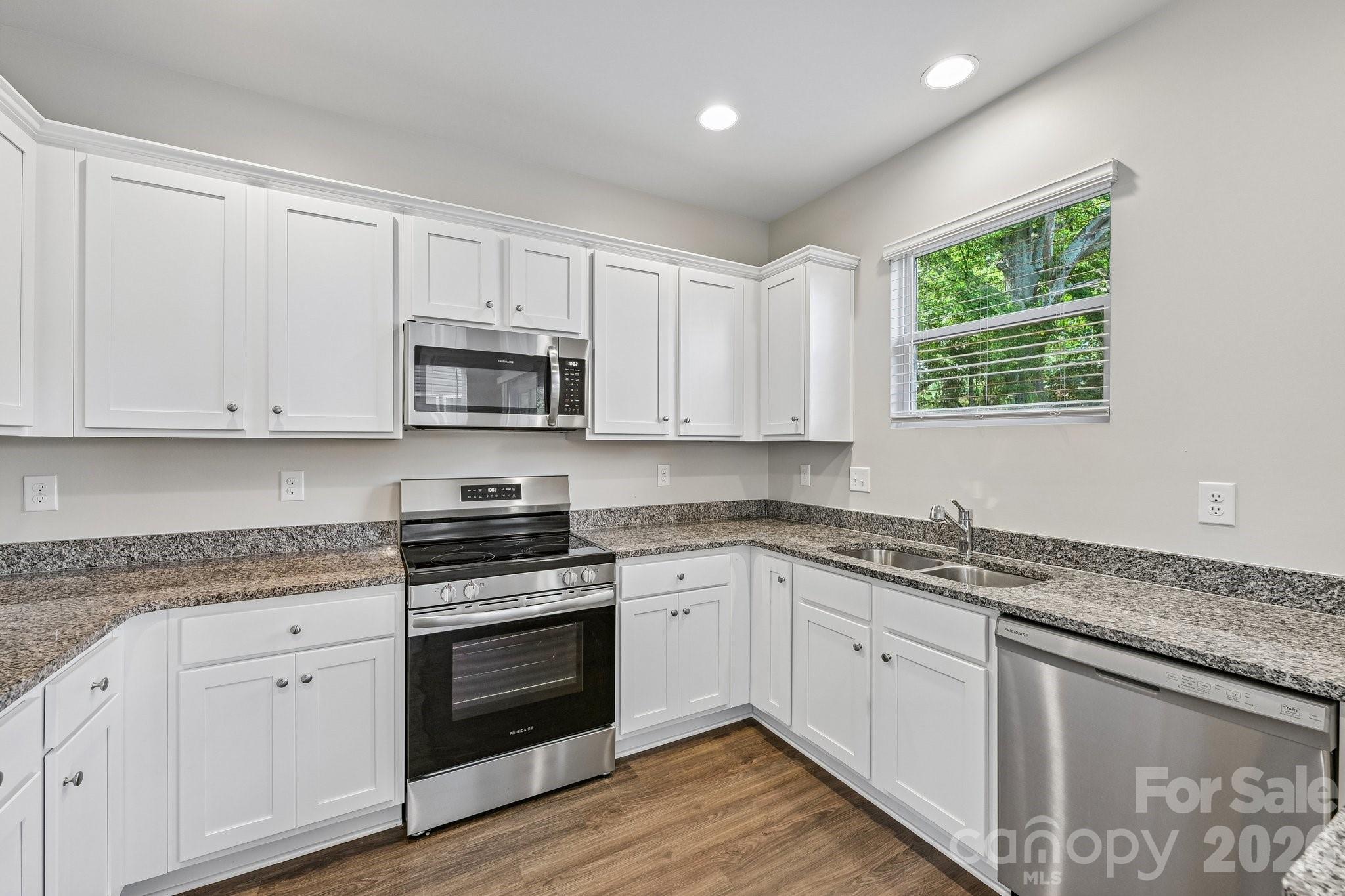 231 W Grover Street — Shelby