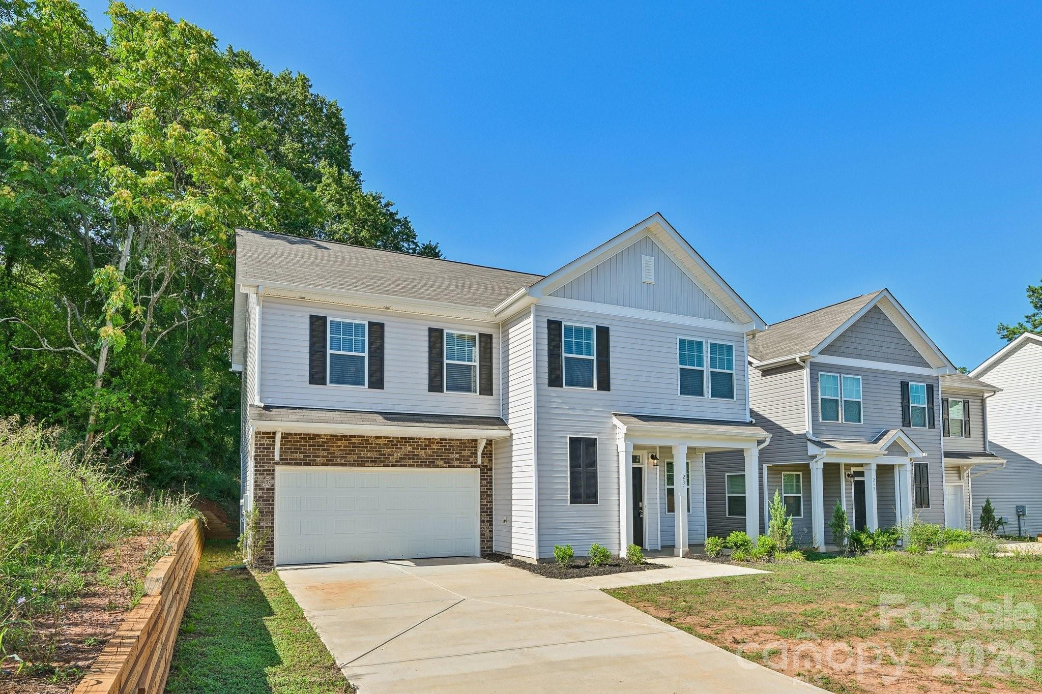231 W Grover Street — Shelby