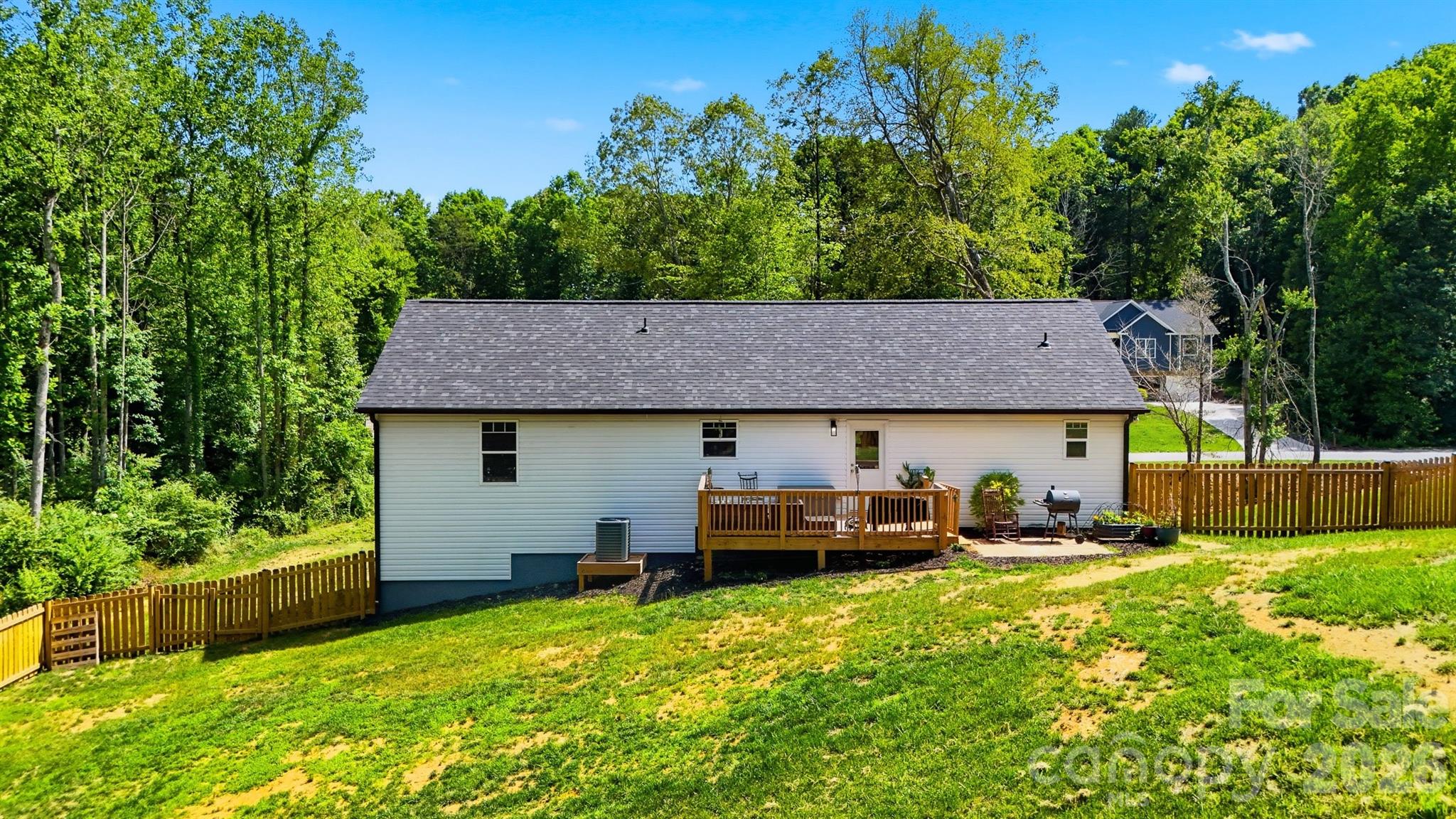2370 Ellen Street — Granite Falls