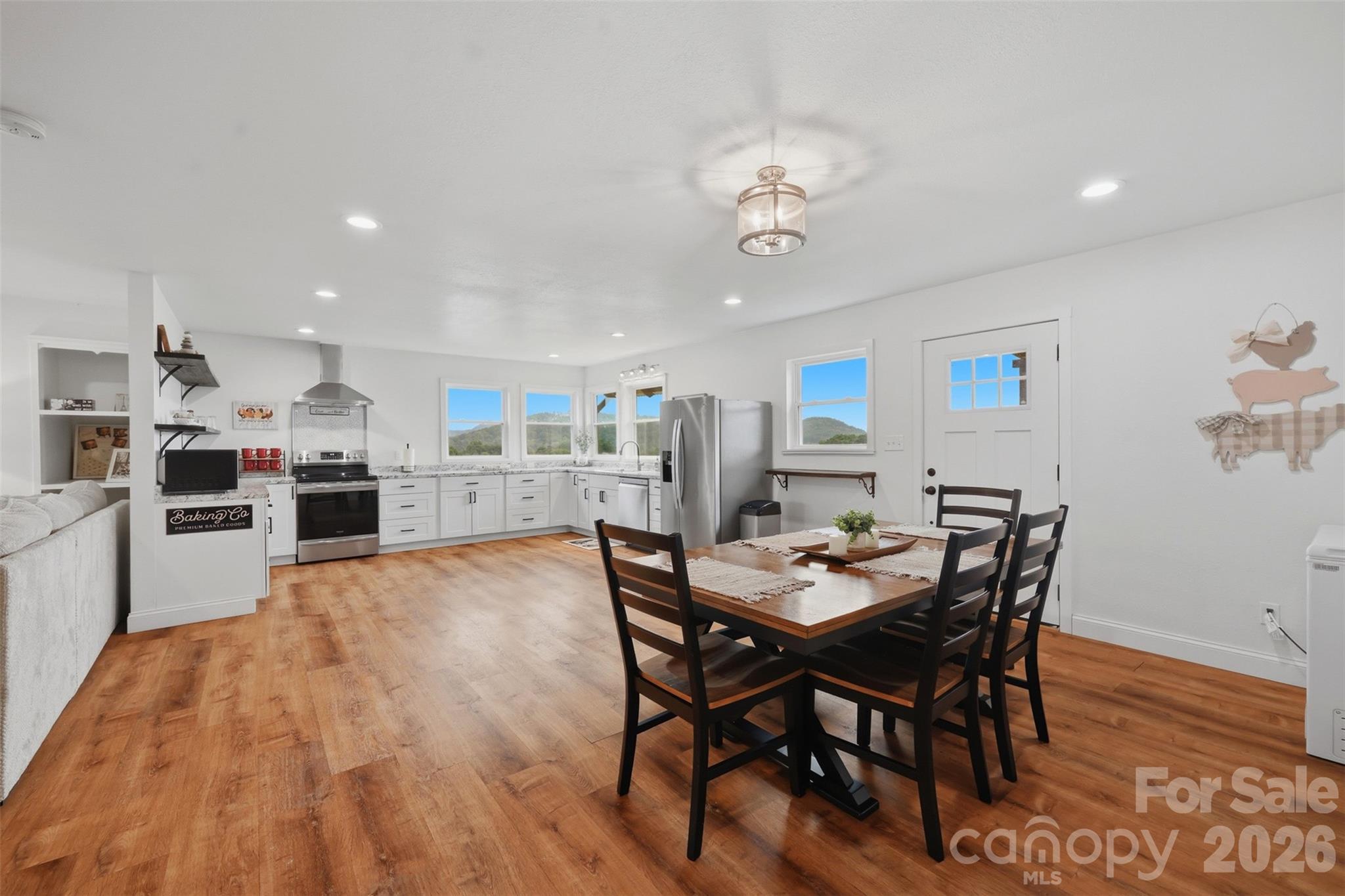 1127 Black Oak Ridge Road — Taylorsville