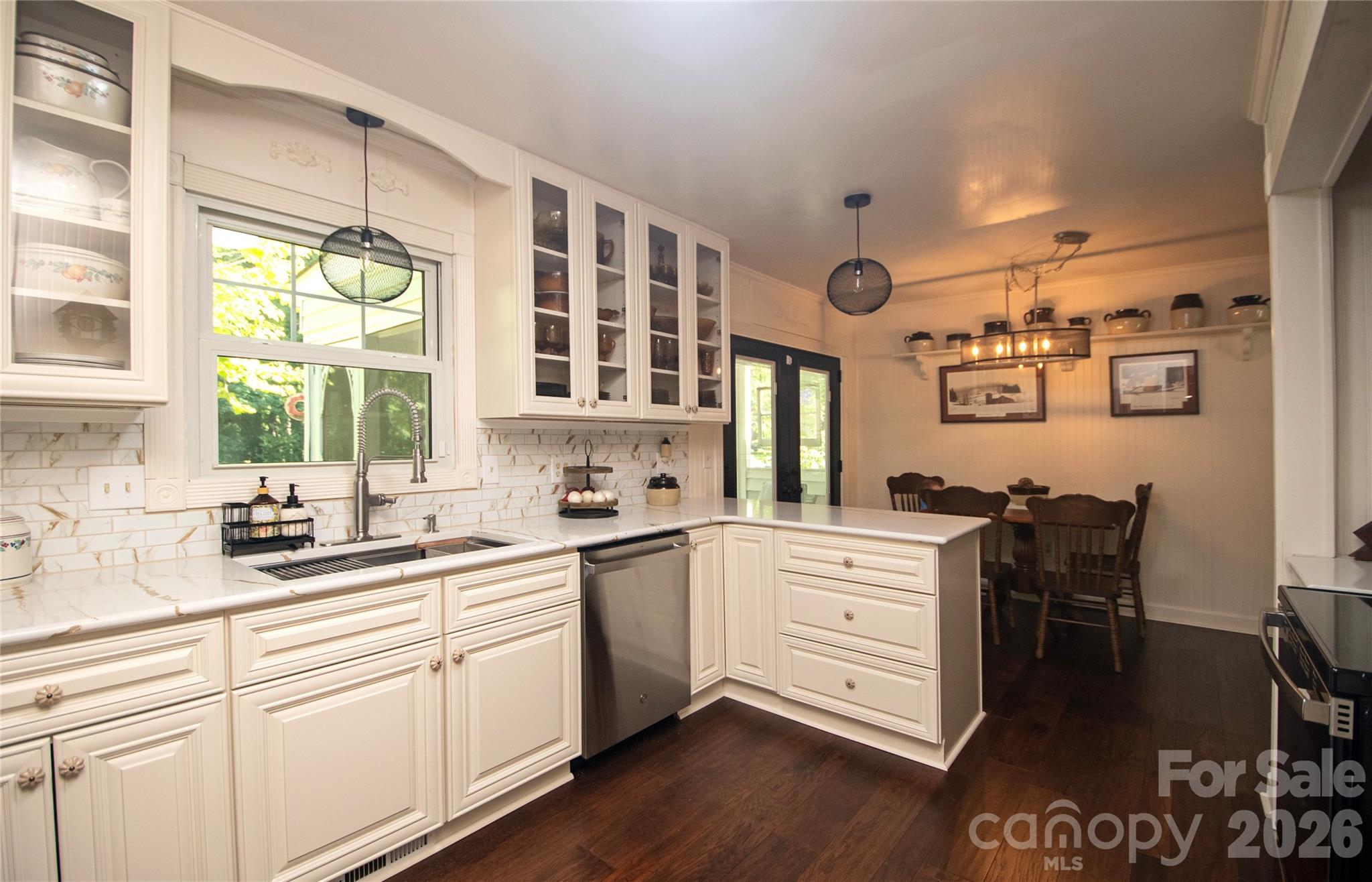 8301 Abercorn Lane — Charlotte