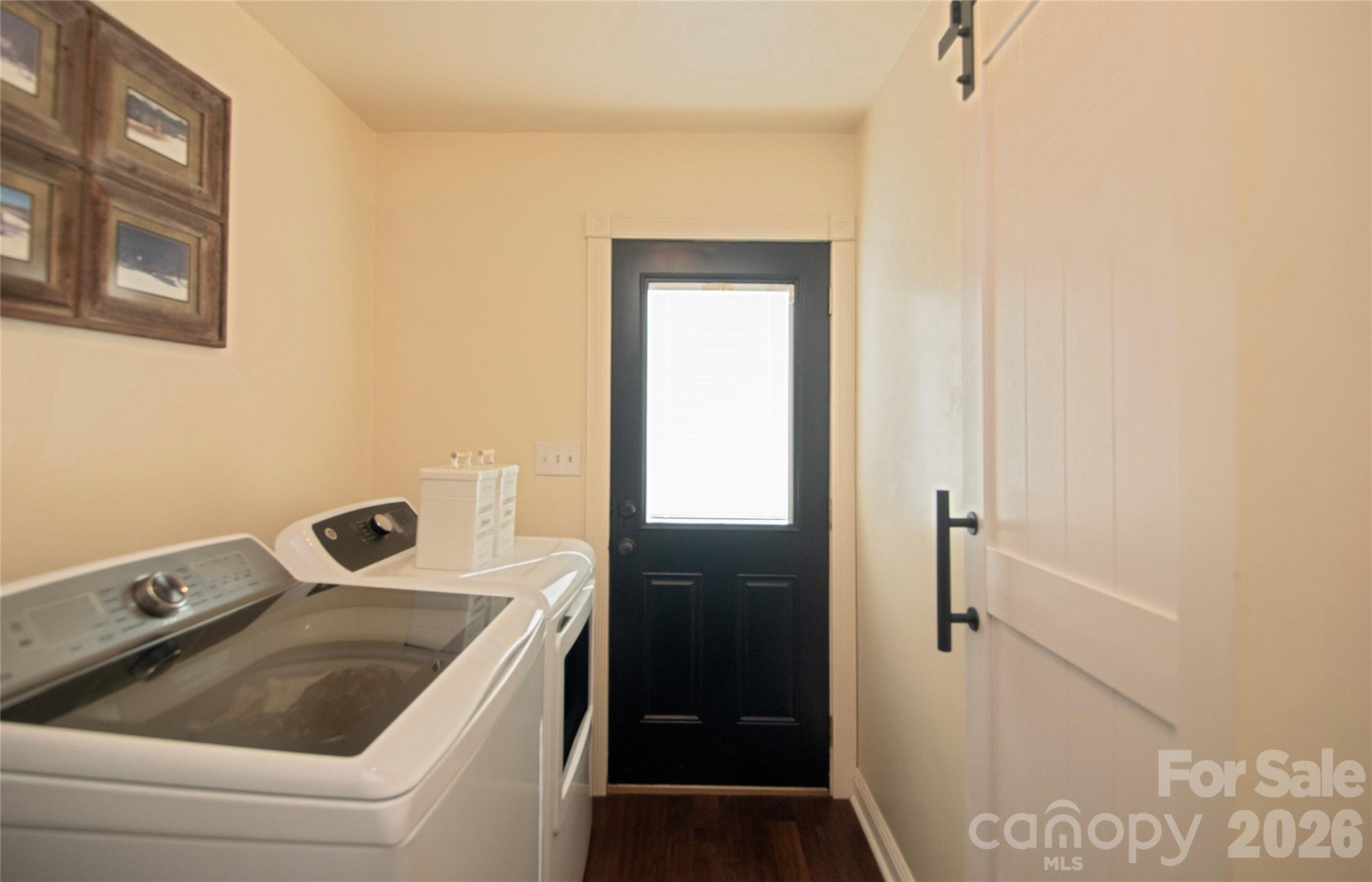 8301 Abercorn Lane — Charlotte