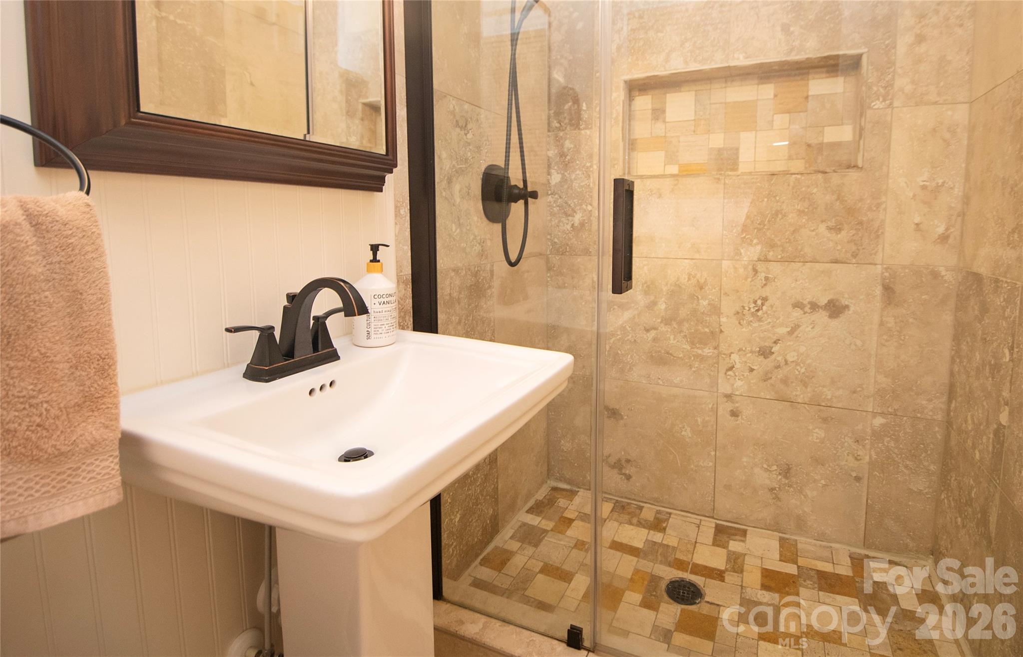 8301 Abercorn Lane — Charlotte
