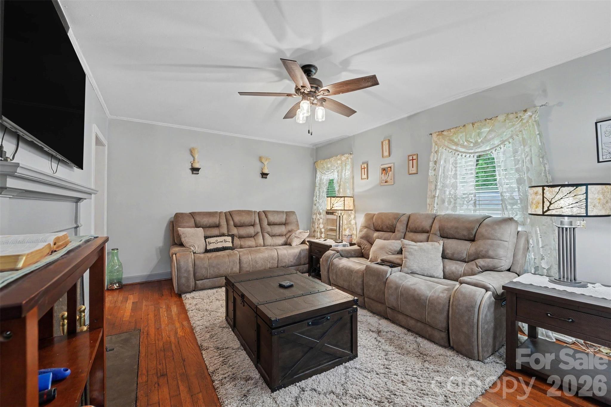 109 S Pine Street — Lowell