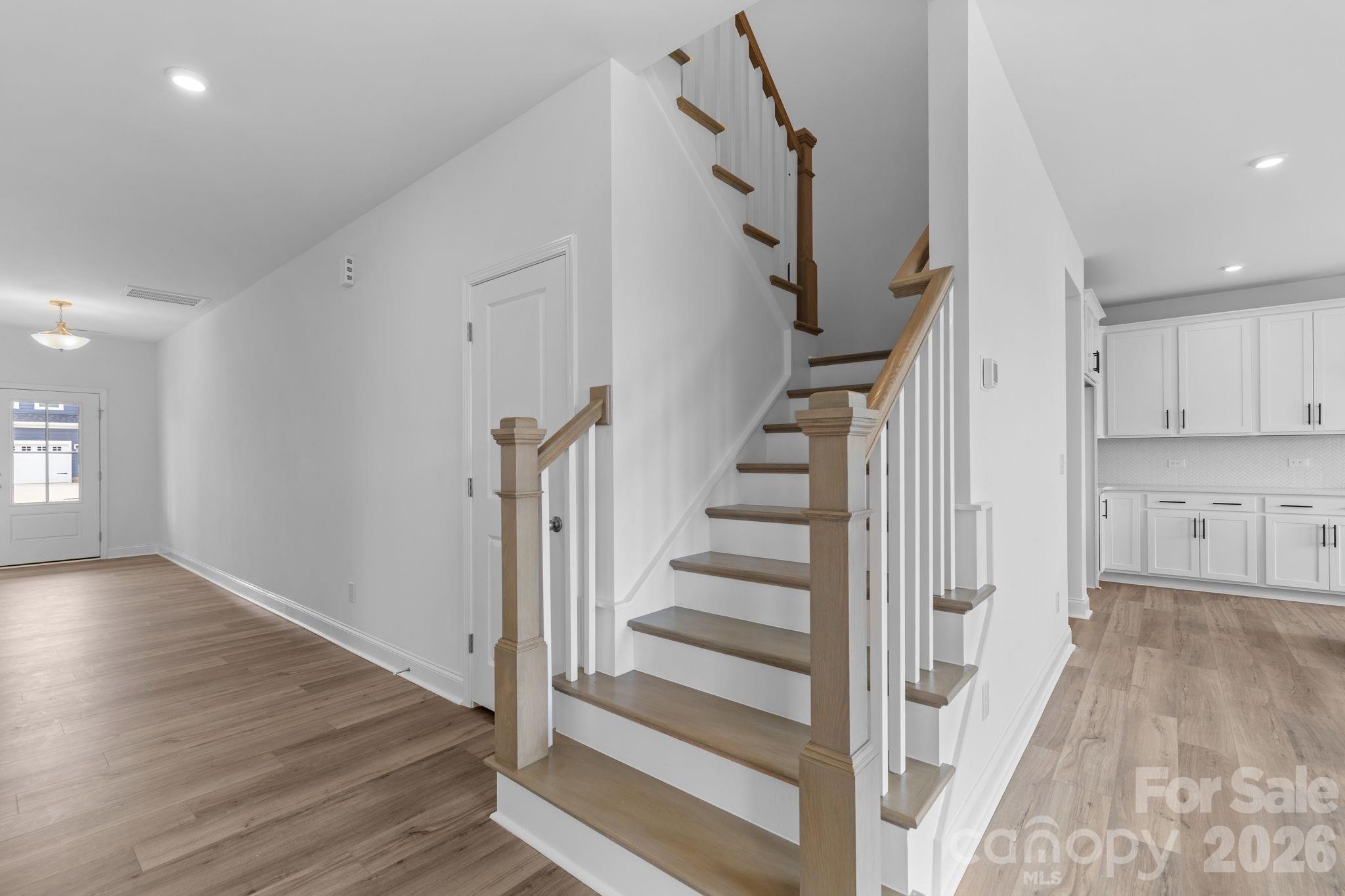 1284 Aft Lane — York