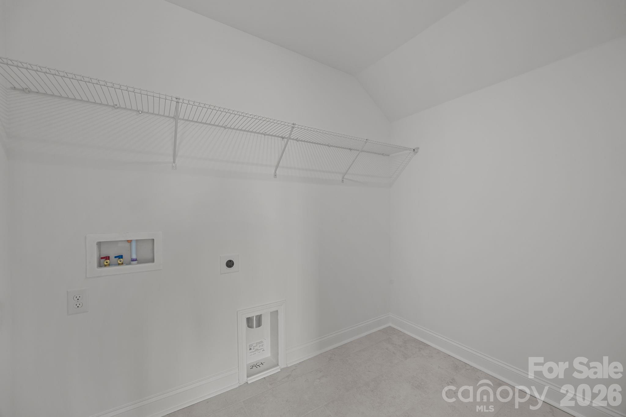 1288 Aft Lane — York