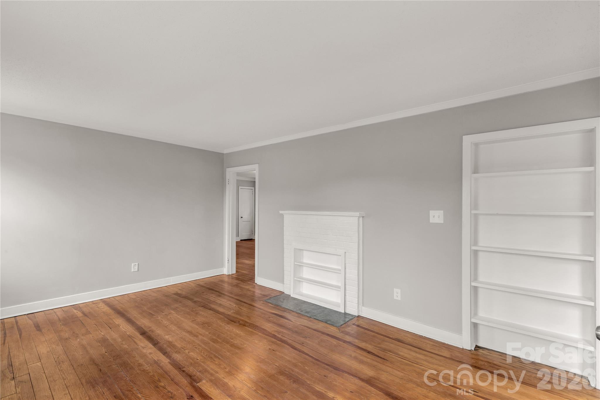 1250 Hampton Grace Avenue — Lancaster