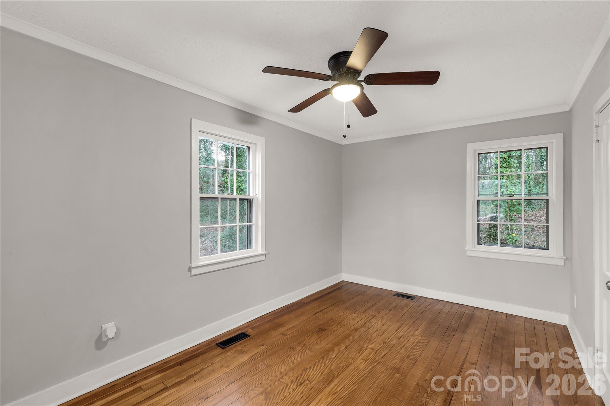 1250 Hampton Grace Avenue — Lancaster