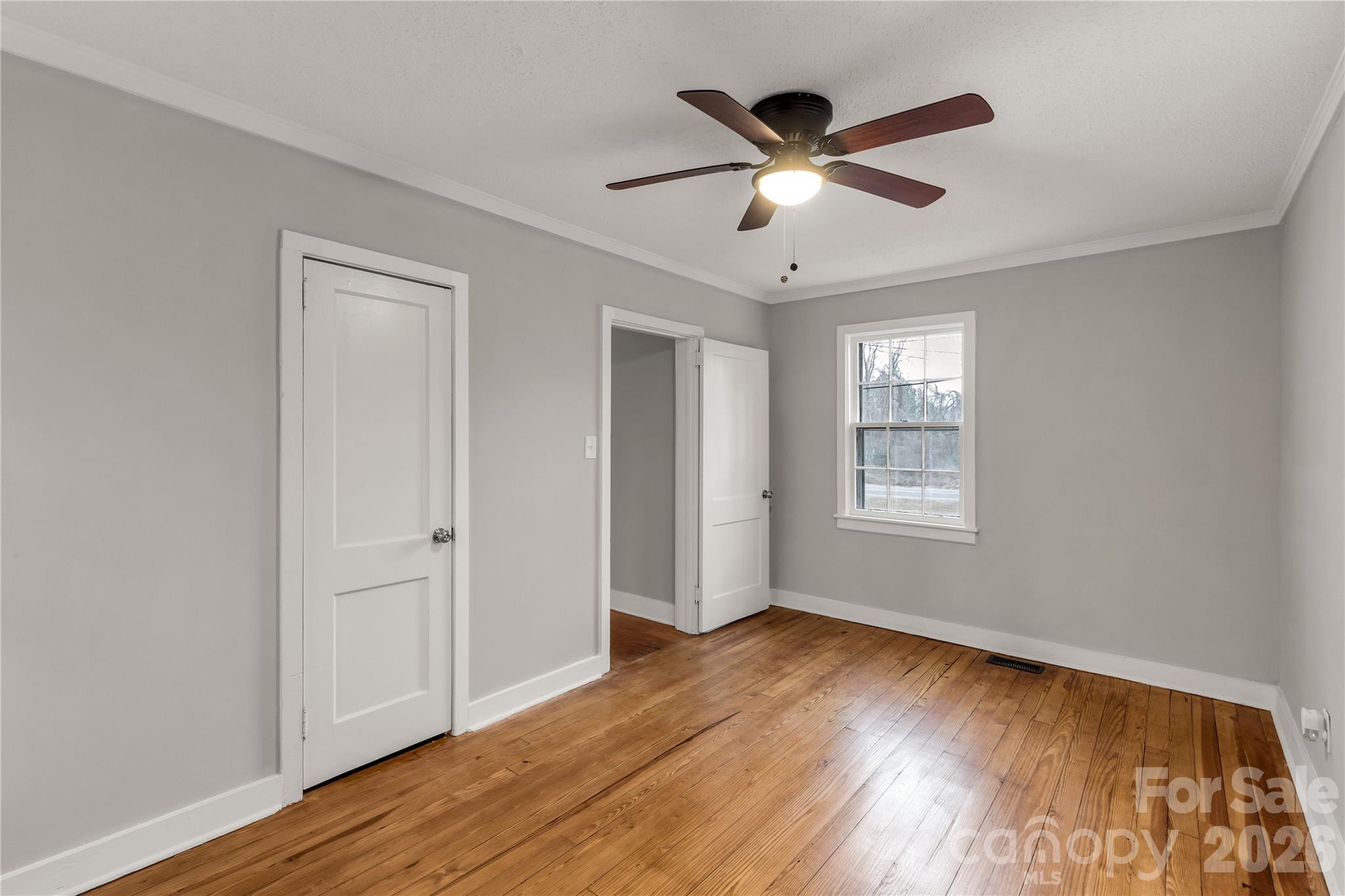 1250 Hampton Grace Avenue — Lancaster