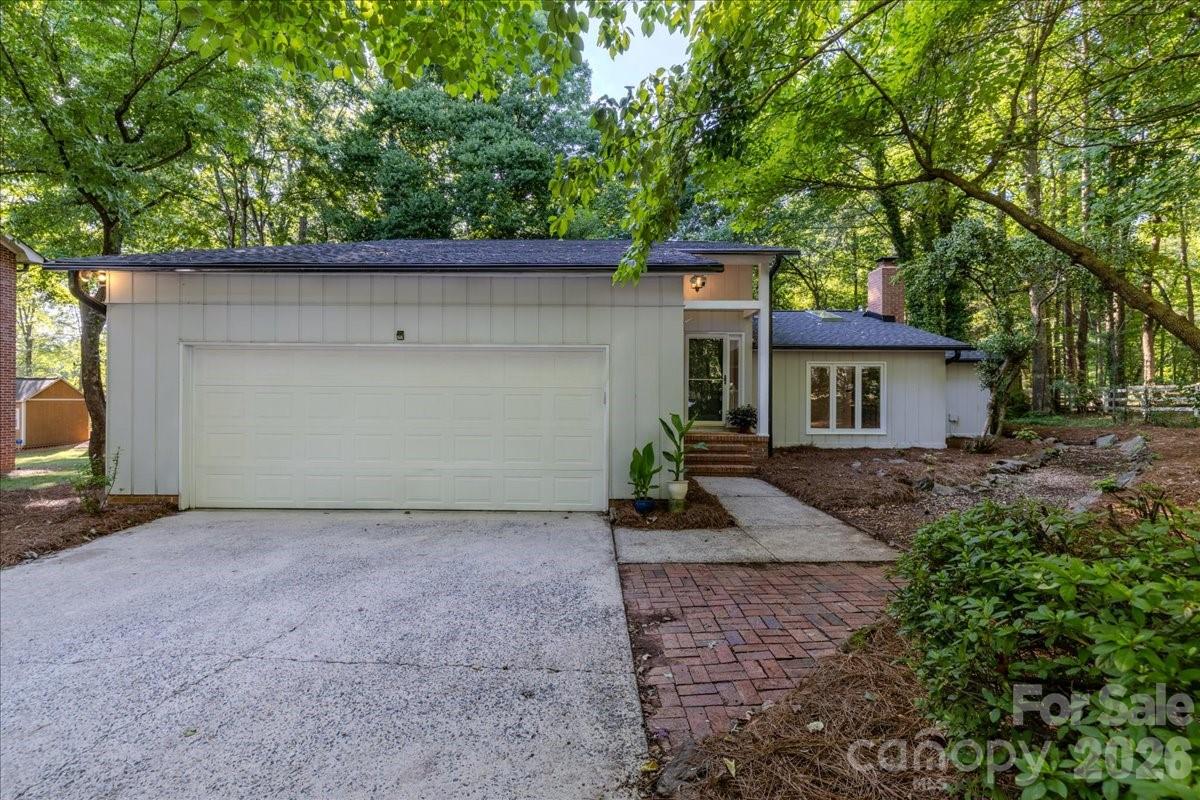 1107 Spring Fall Court — Charlotte