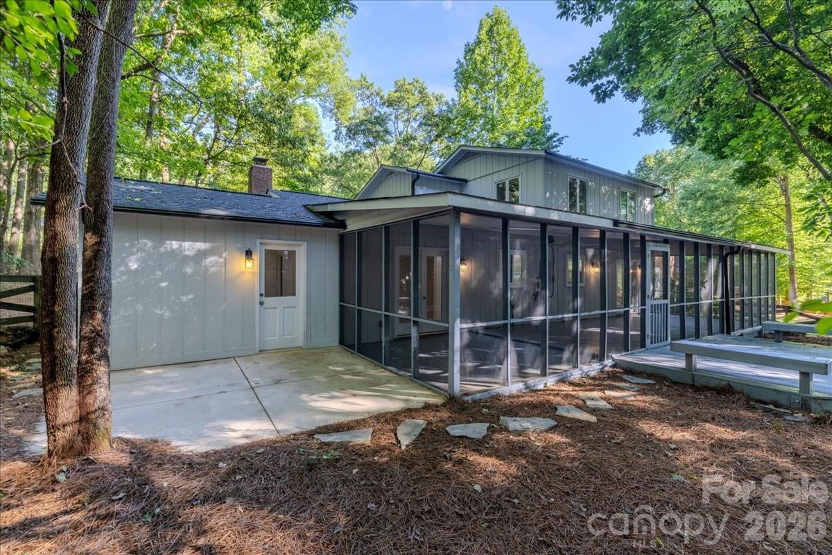 1107 Spring Fall Court — Charlotte