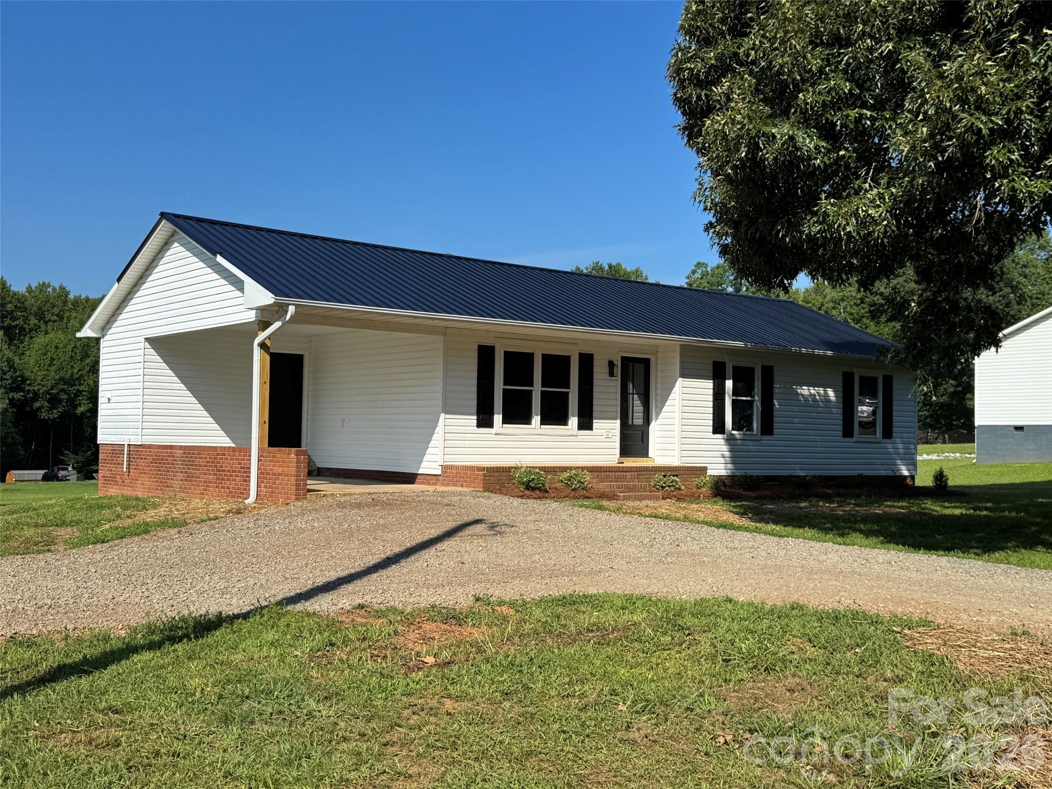 272 Shepps Boat Dock Road — Lexington
