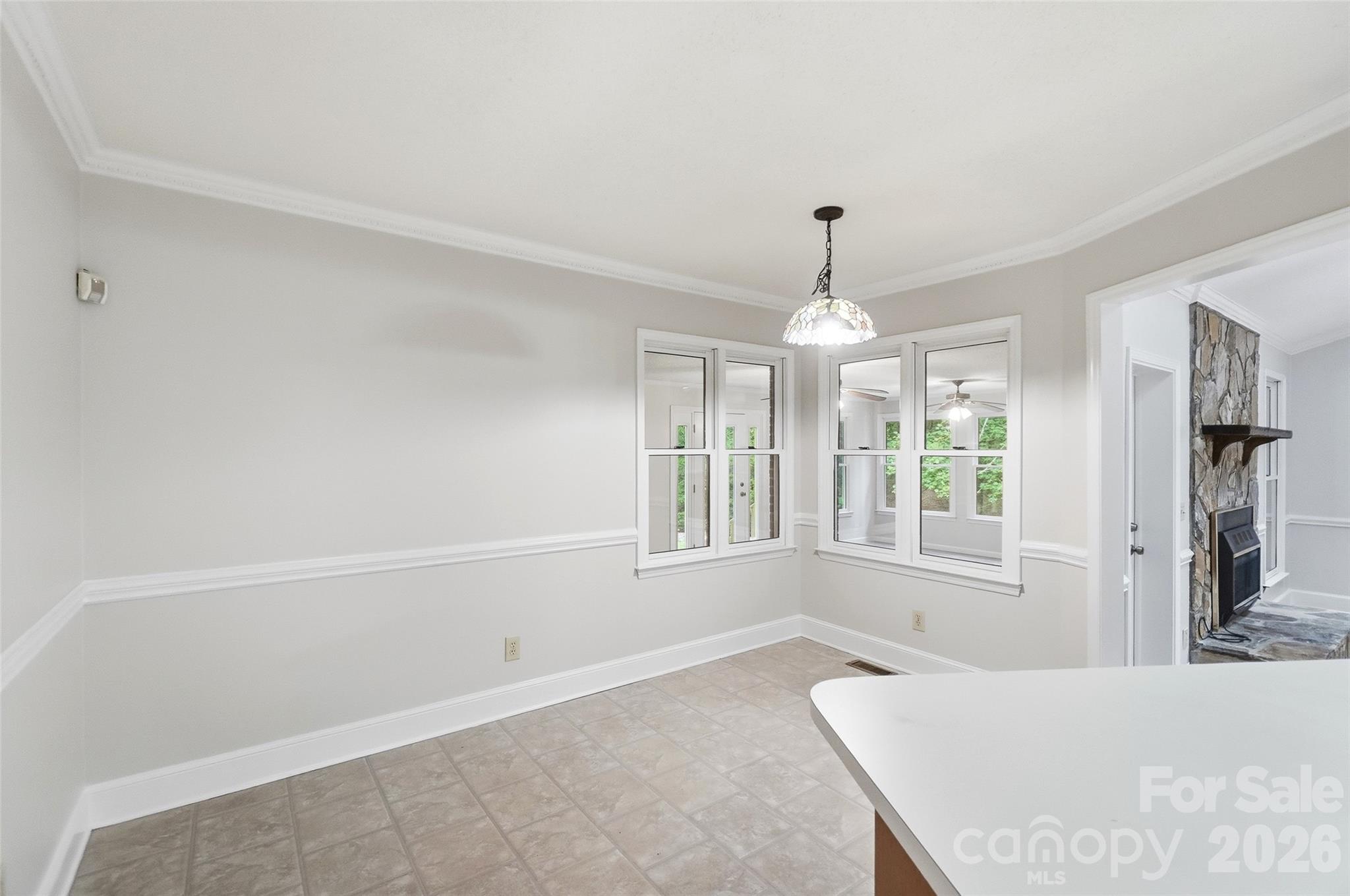 17047 Pond Road — Locust
