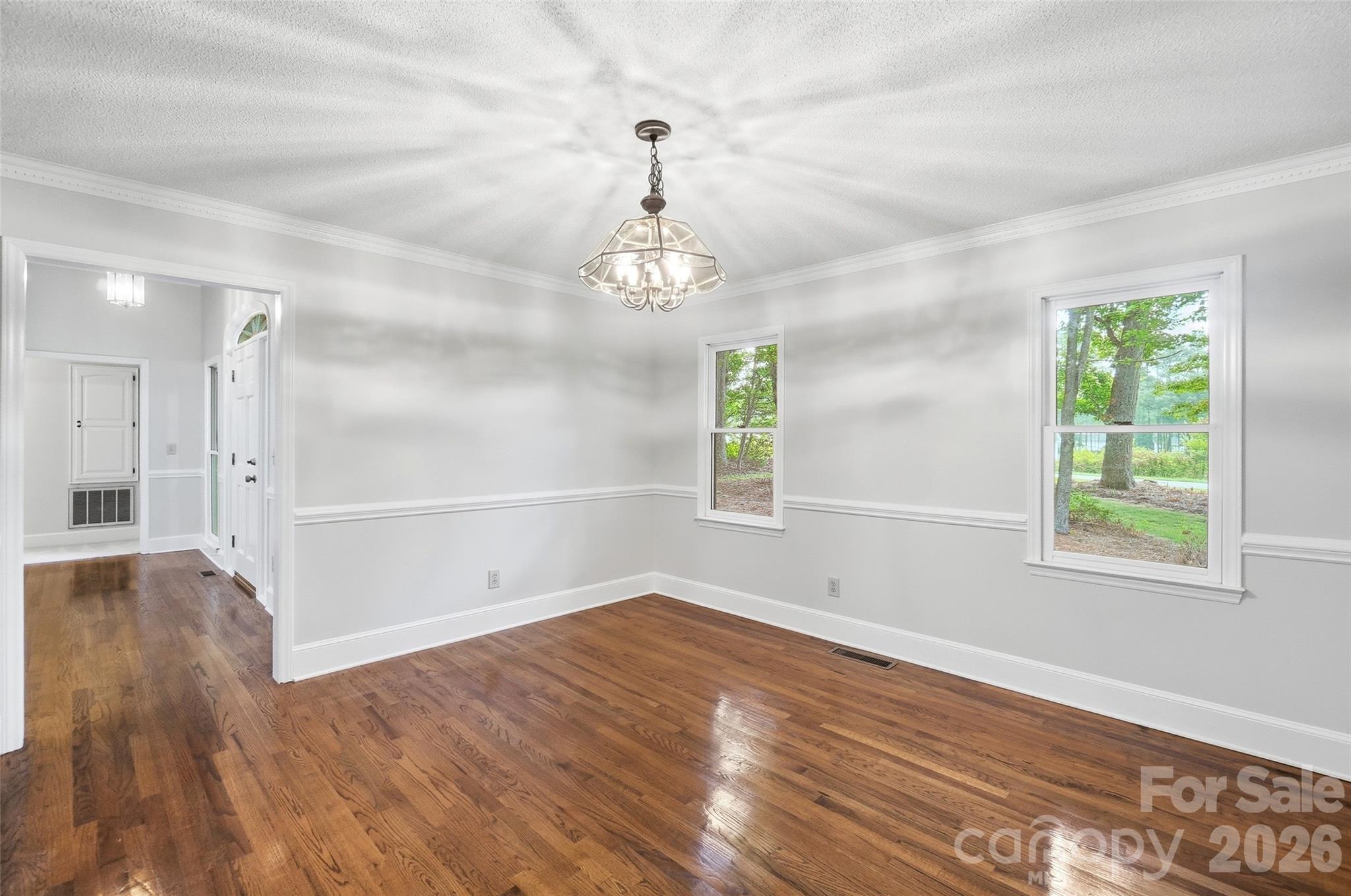17047 Pond Road — Locust