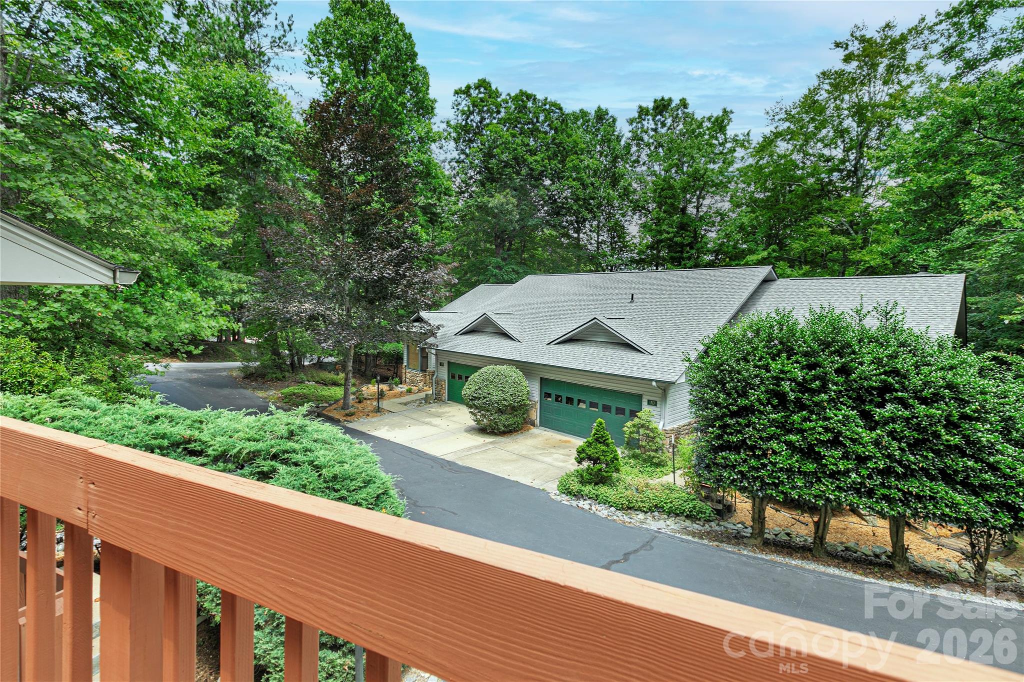 2 Duya Court — Brevard