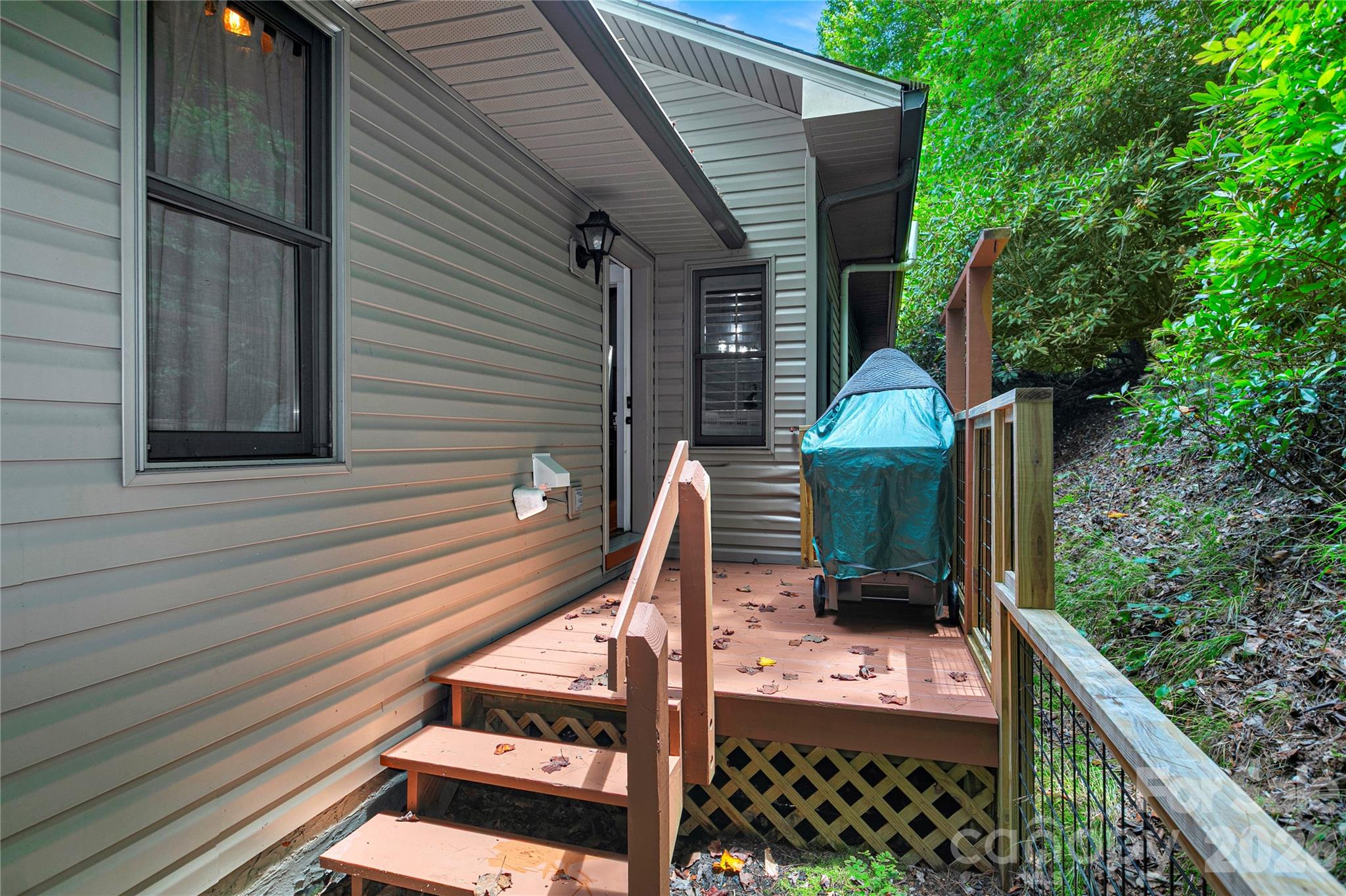 2 Duya Court — Brevard