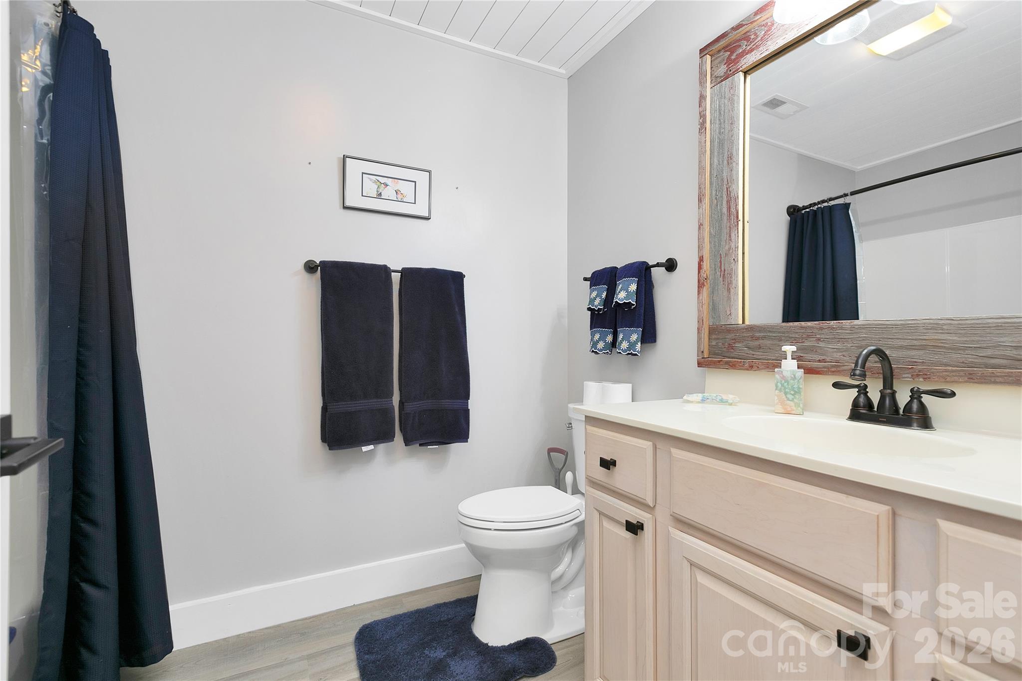 2 Duya Court — Brevard