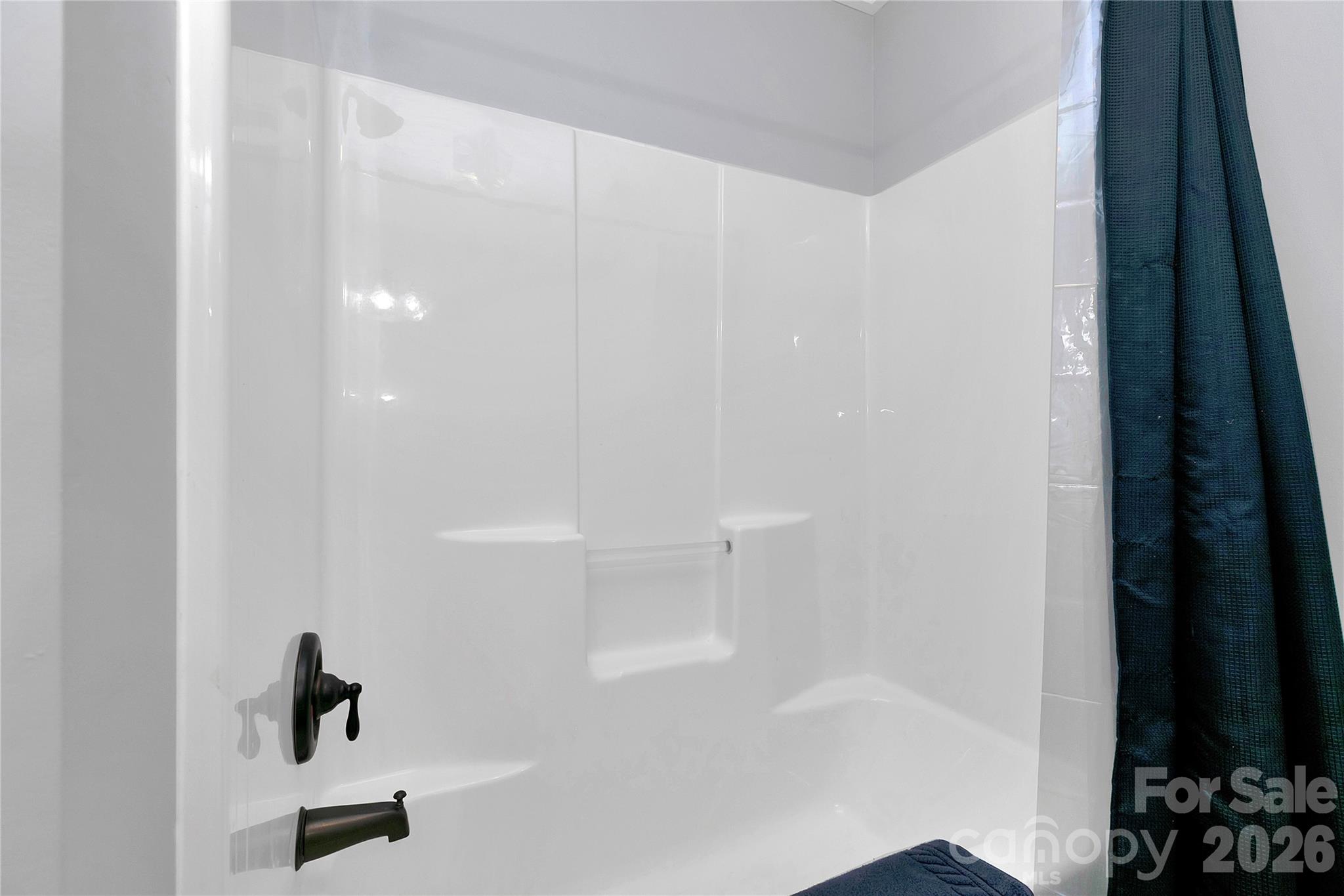2 Duya Court — Brevard