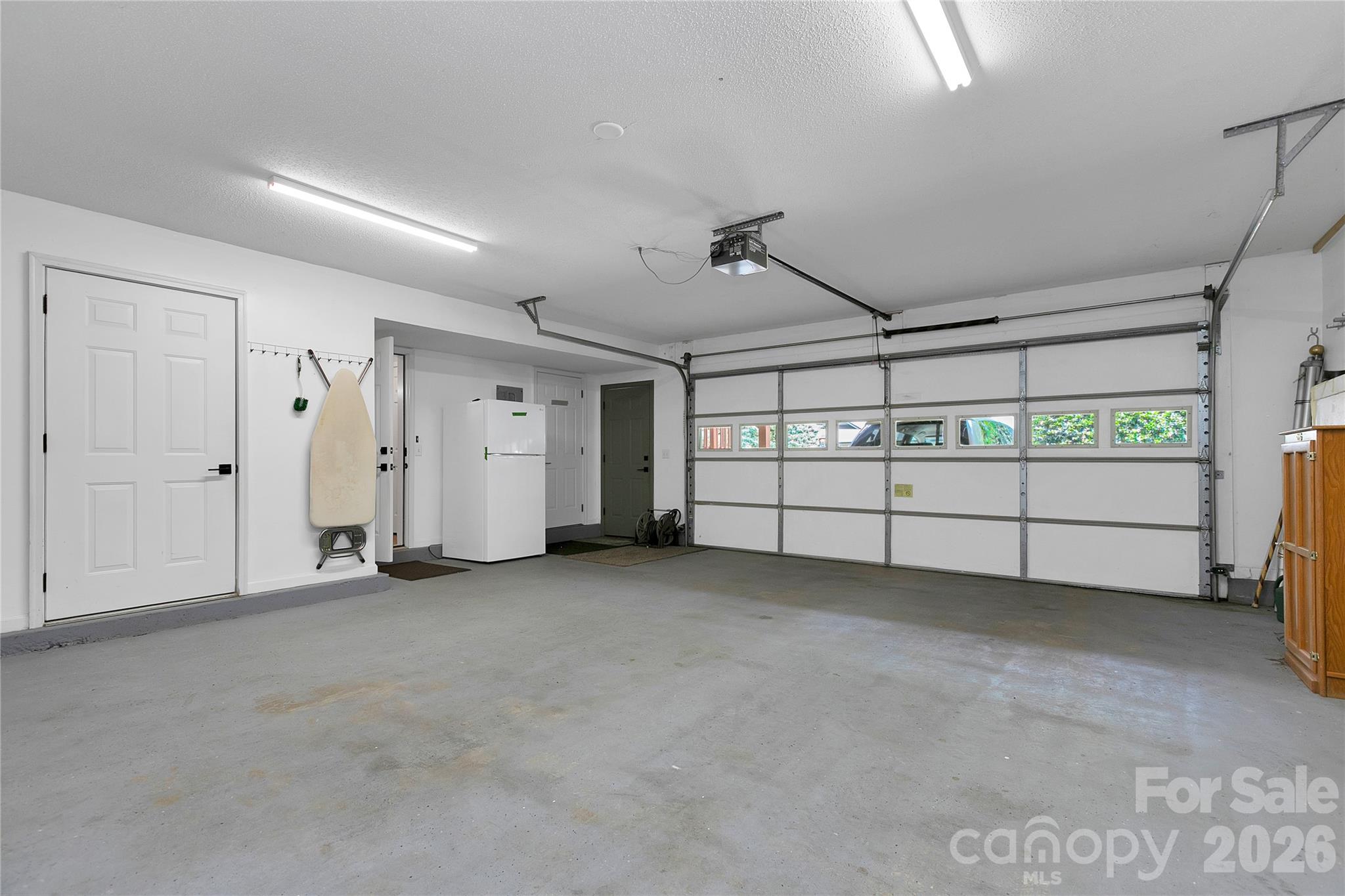 2 Duya Court — Brevard
