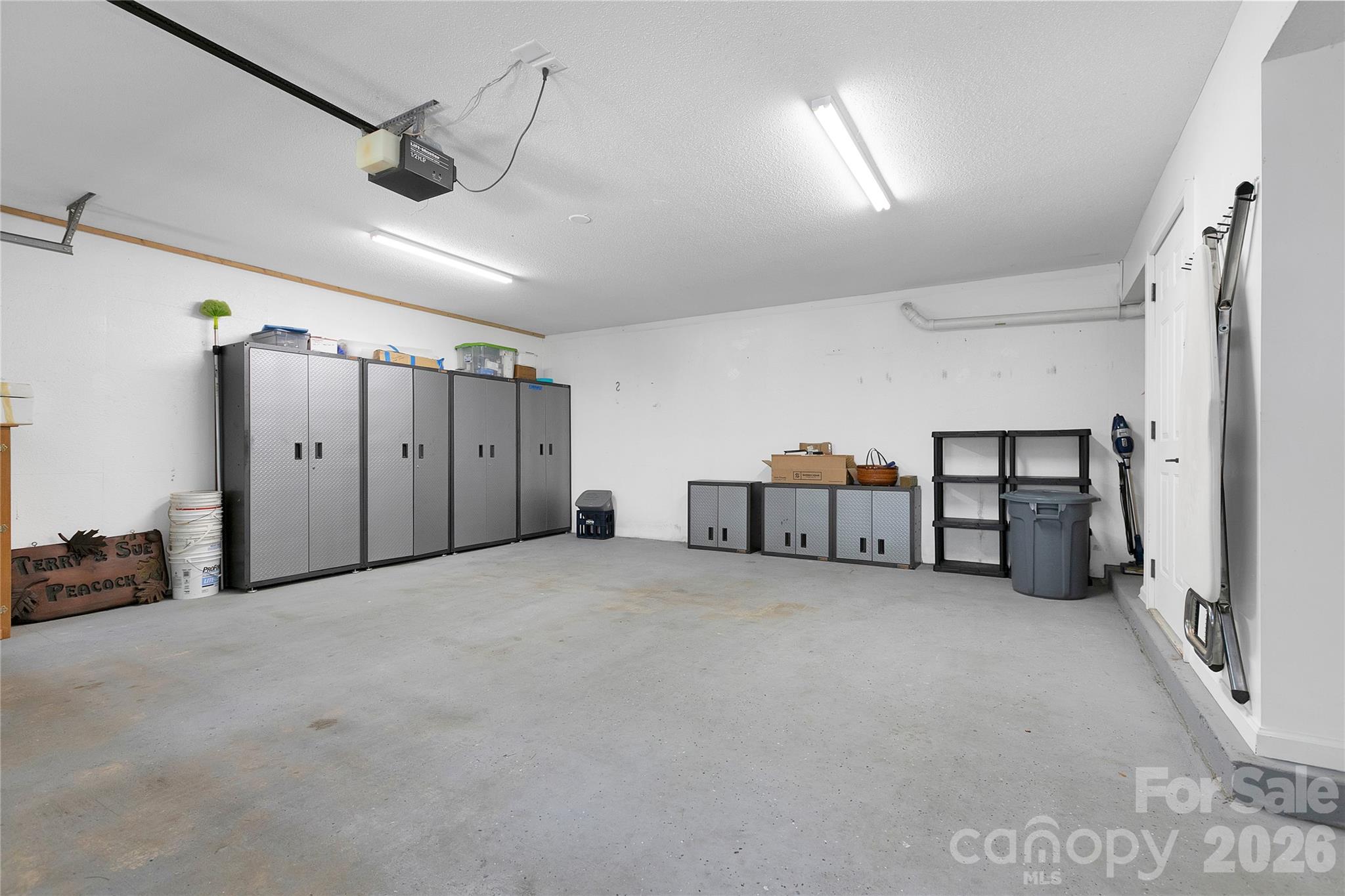 2 Duya Court — Brevard