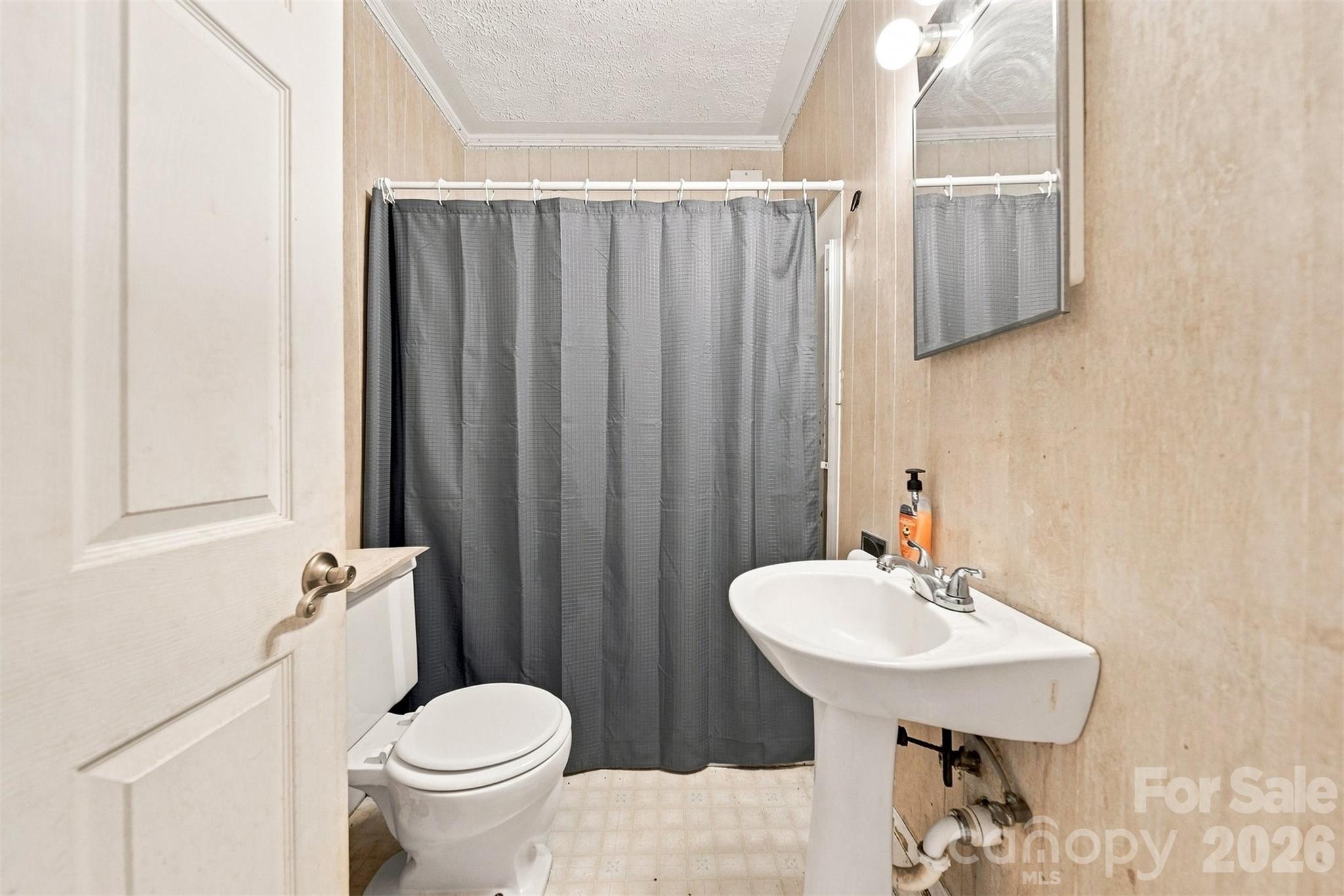 1261 Davis Road — Lincolnton
